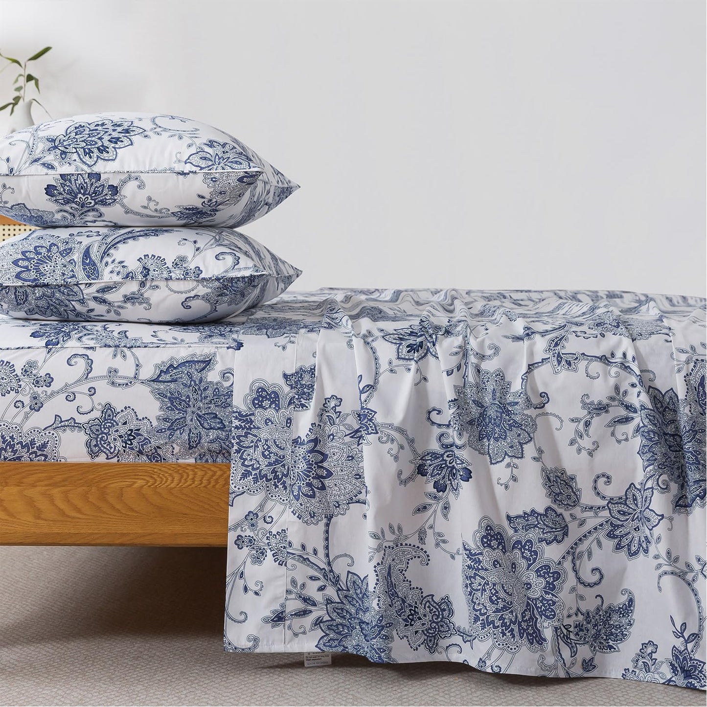 FADFAY Queen Sheets Set Percale Cotton Floral Bed Sheets Deep Pocket Fitted Sheet, Luxury Blue Floral Pattern Classic European Style Bedding for All Season, Super Soft Crisp & Breathe,4Pcs