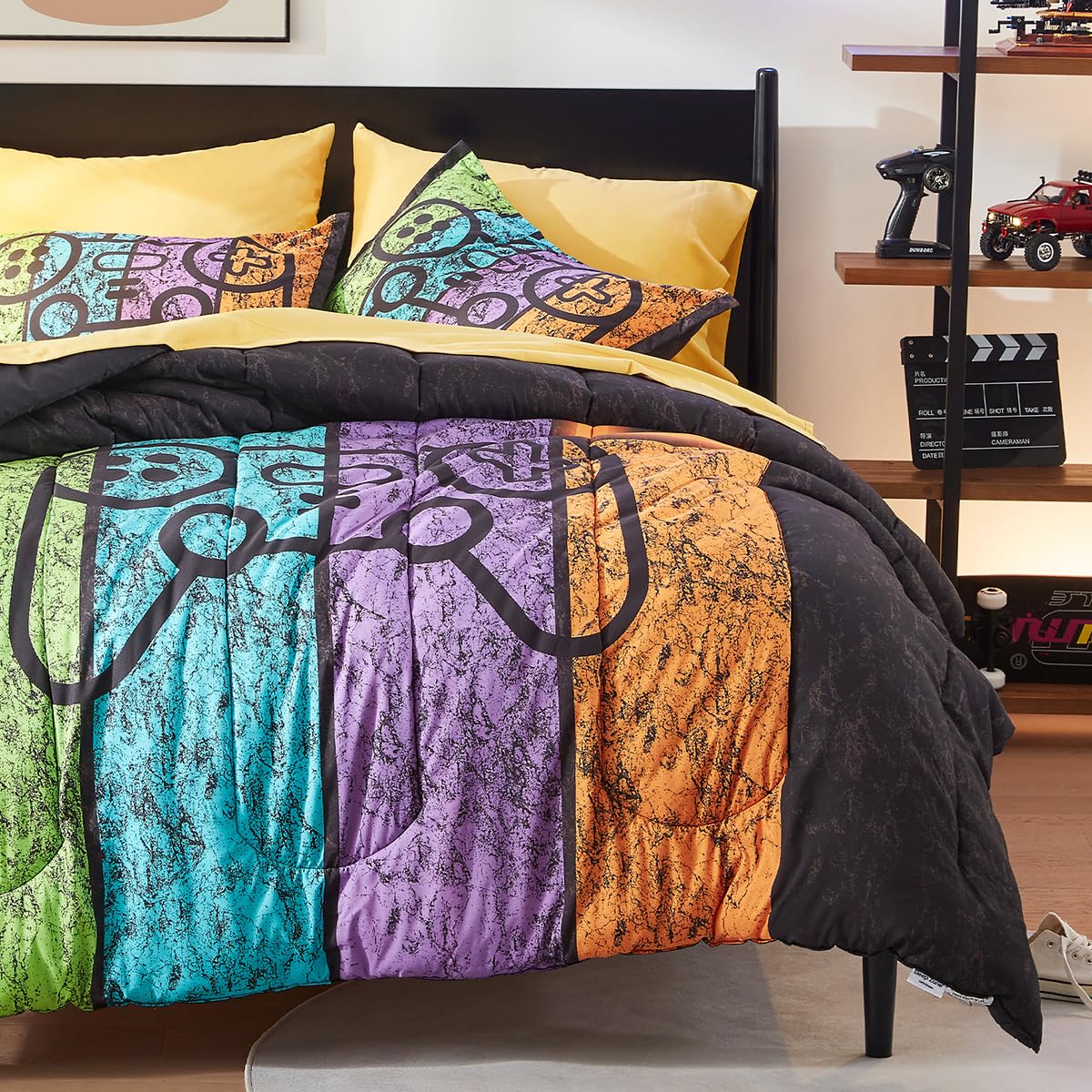 SLEEP ZONE Kids Twin Bedding Comforter Set - Bed in a Bag Super Cute Game Bedding Set for Boys, Girls, Teens - 5 Pieces Set with Comforter, Sheet, Pillowcase & Sham (Game Night)