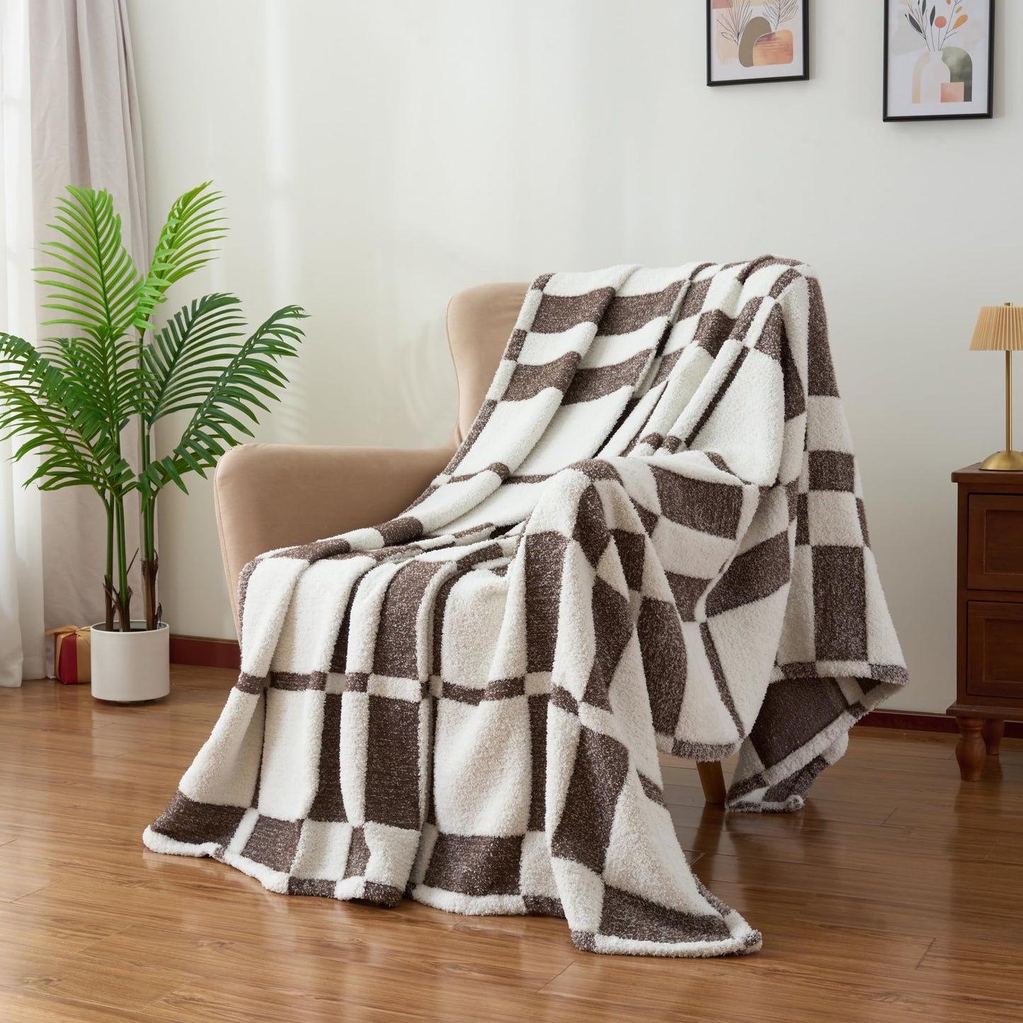 CloudDwelling Winter Plaid Throw Blanket Fluffy Fuzzy Soft Lightweight Cozy Farmhouse Tassels Checkered Knitted Throws for Couch Sofa Bed (Brown, 50"x60")