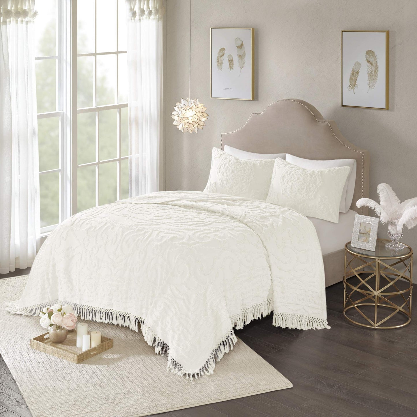 Madison Park Laetitia Lightweight 100% Cotton Quilt Set, Breathable Chenille Tufted, Shabby Chic Boho Medallion Design, Sham, Floral Ivory w/ Tassels, King/California King (104 in x 92 in) 3 Piece