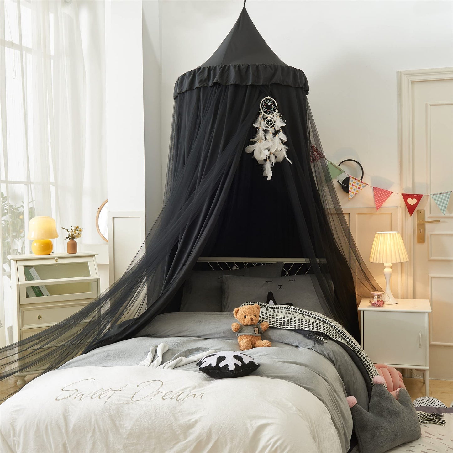 VETHIN Bed Canopy for Girls,Princess Round Dome Dreamy Mosquito Net Bedding Girls Room Castle Play Tent Hanging House Decor Reading Nook Canopies (Black/Black)
