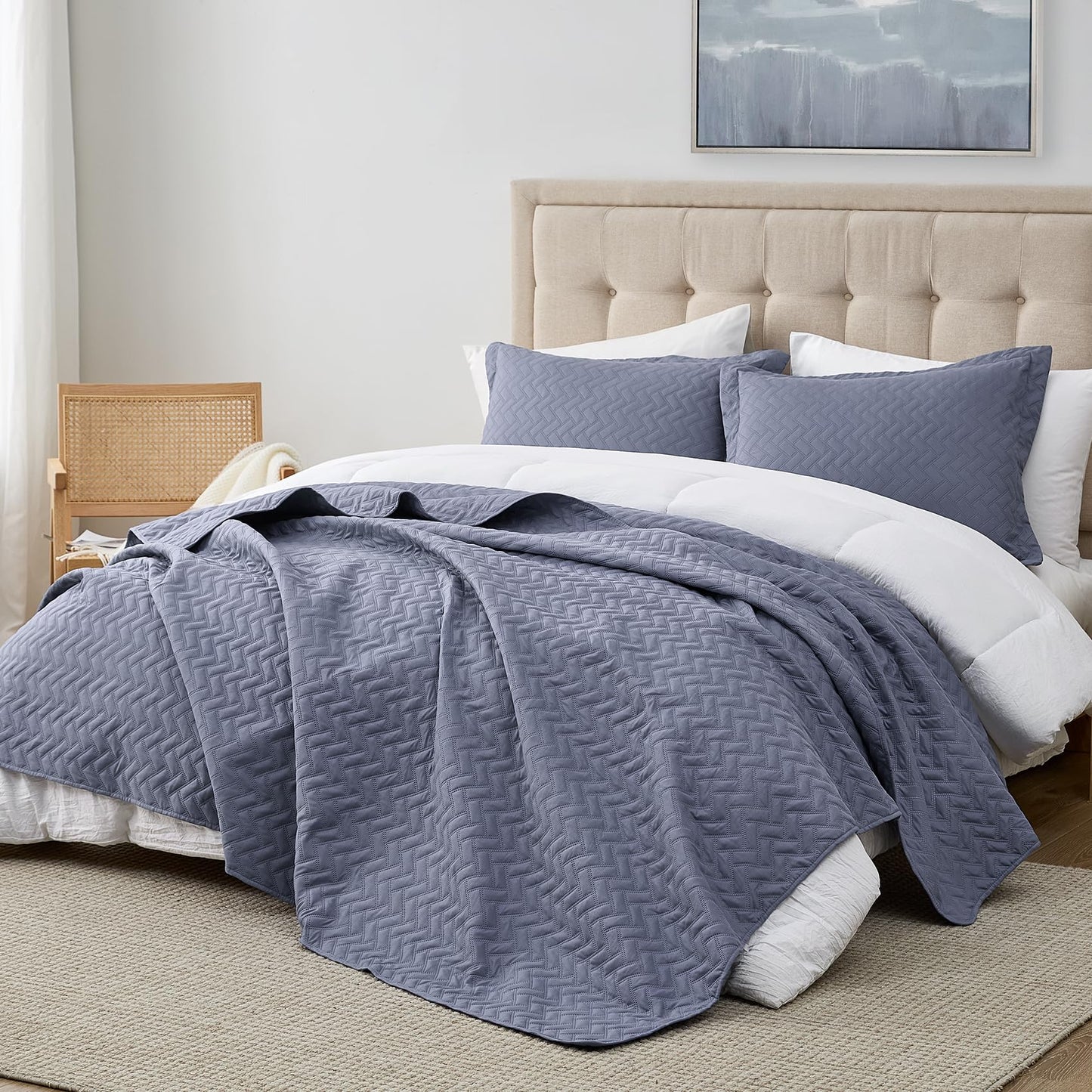 Hansleep Greyish Blue Quilt Queen Size - Chevron Pattern Ultrasonic All Season Bedspread Queen, Soft Lightweight Coverlet Bedding Set, 3 Piece (1 Quilt, 2 Pillow Shams)