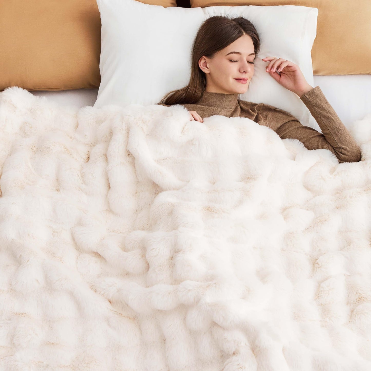 Luxury Faux Rabbit Fur Throw Blanket, Soft Bubble Fluffy Blanket Cozy Fuzzy Throw Blankets for Bed Sofa Couch, Decorative Thick Warm Plush Fuzzy Elegant Soft Mink Blanket (50" x 60",Cream White)