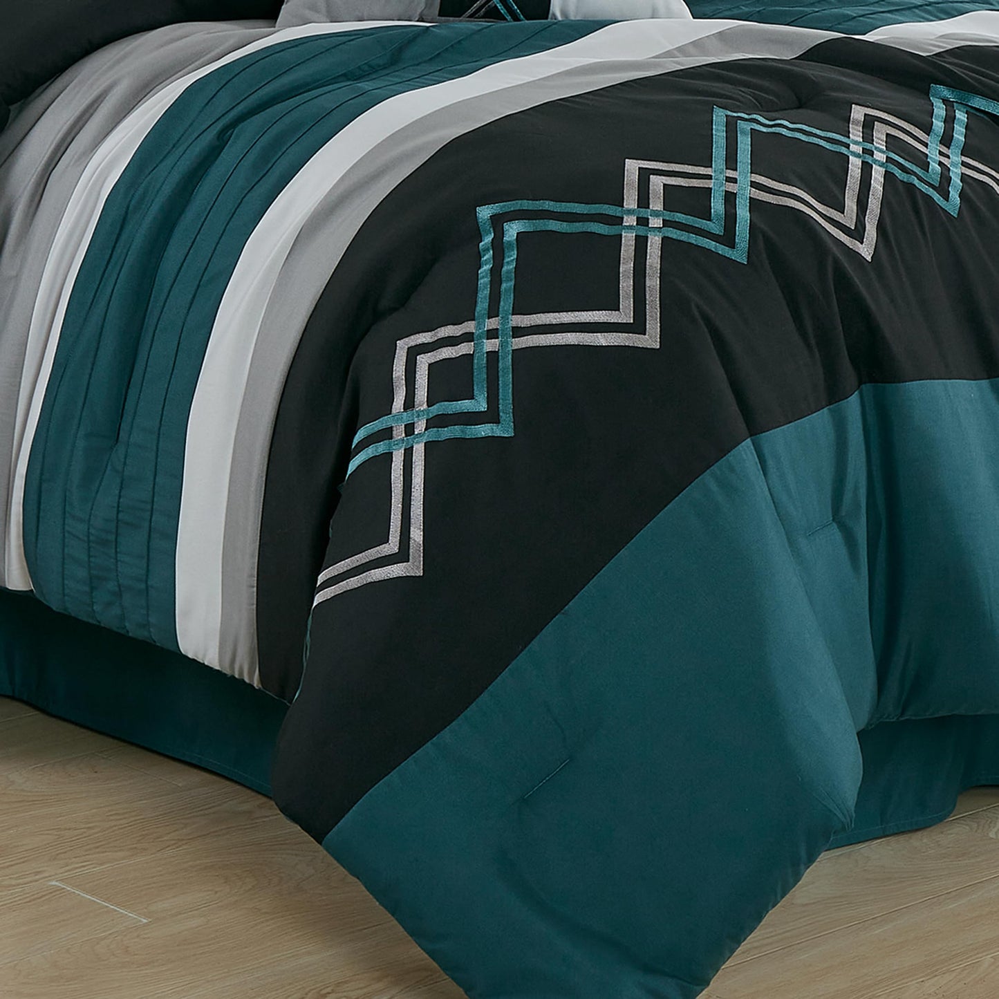 Chezmoi Collection Arden 7-Piece Modern Pleated Stripe Embroidered Zigzag Bedding Comforter Set (Queen, Teal/Black/Gray)