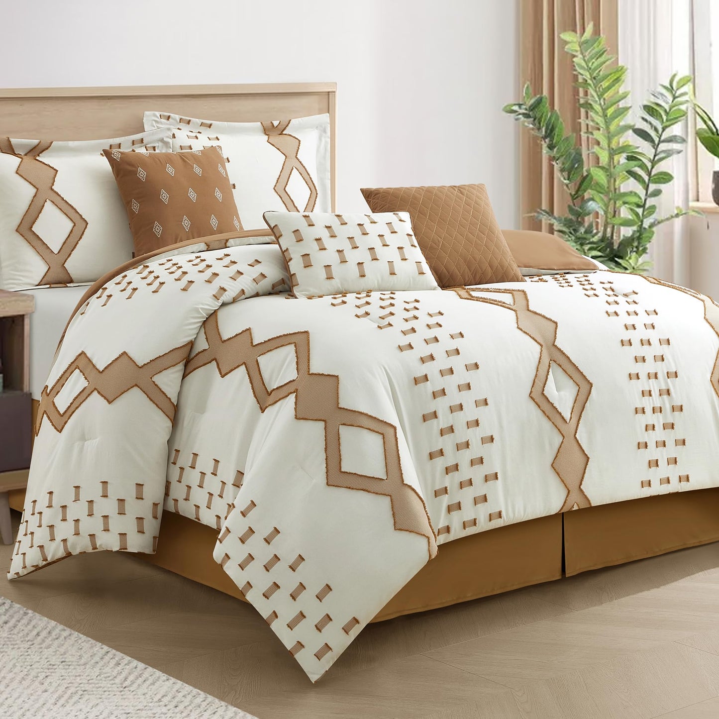 LANCO MODERN LIFESTYLE 7 Piece Taupe and White Comforter Set, California King, Boho Home Decor, Geometric Clip Pattern Bedding Set for All Seasons, Bed in a Bag, Bedskirt, Shams and Decorative Pillows