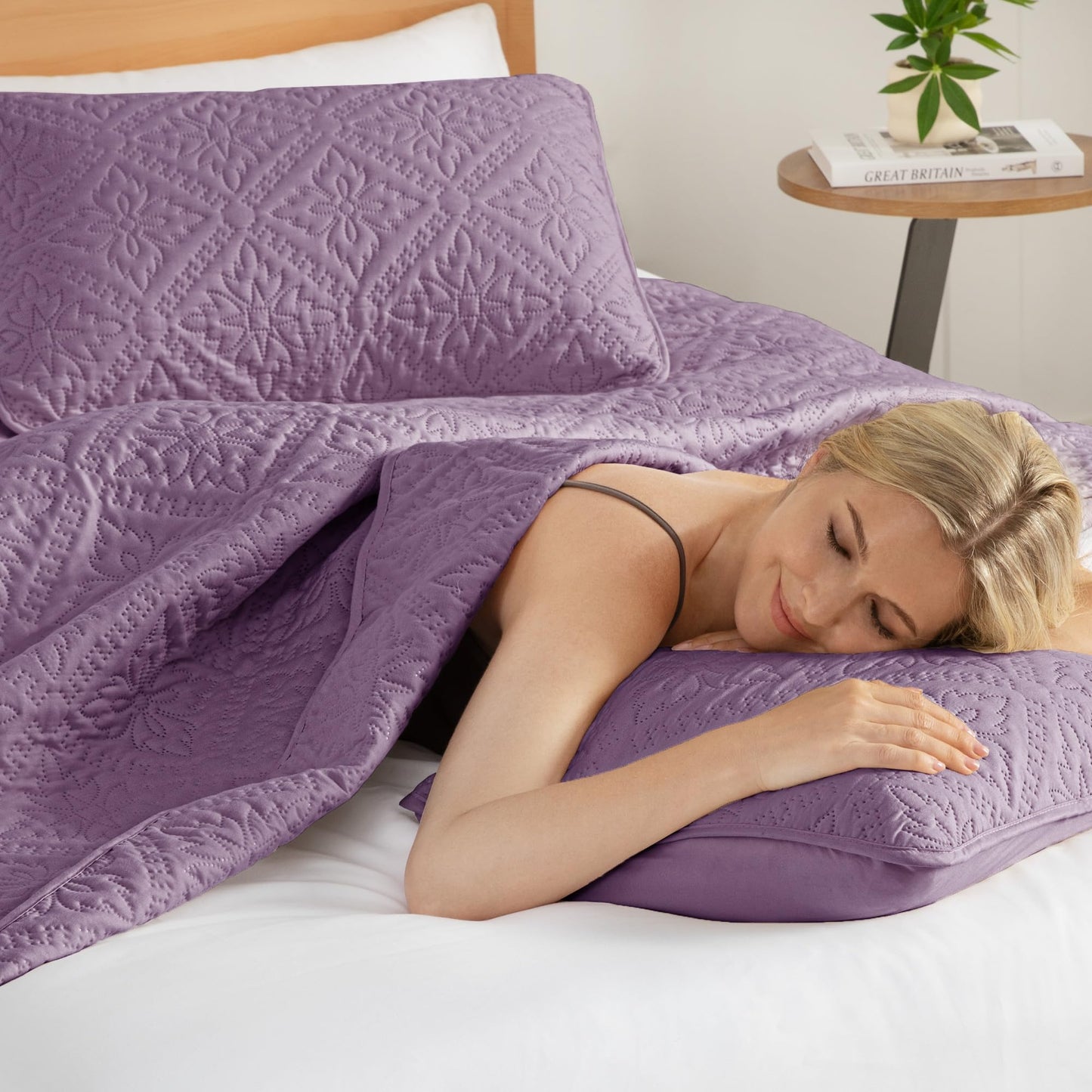 Exclusivo Mezcla King Quilt Bedding Set, Lightweight Soft Bedspreads Coverlets with 2 Pillow Shams, Modern Dusty Lavender Oversized Quilts King Size for All Seasons
