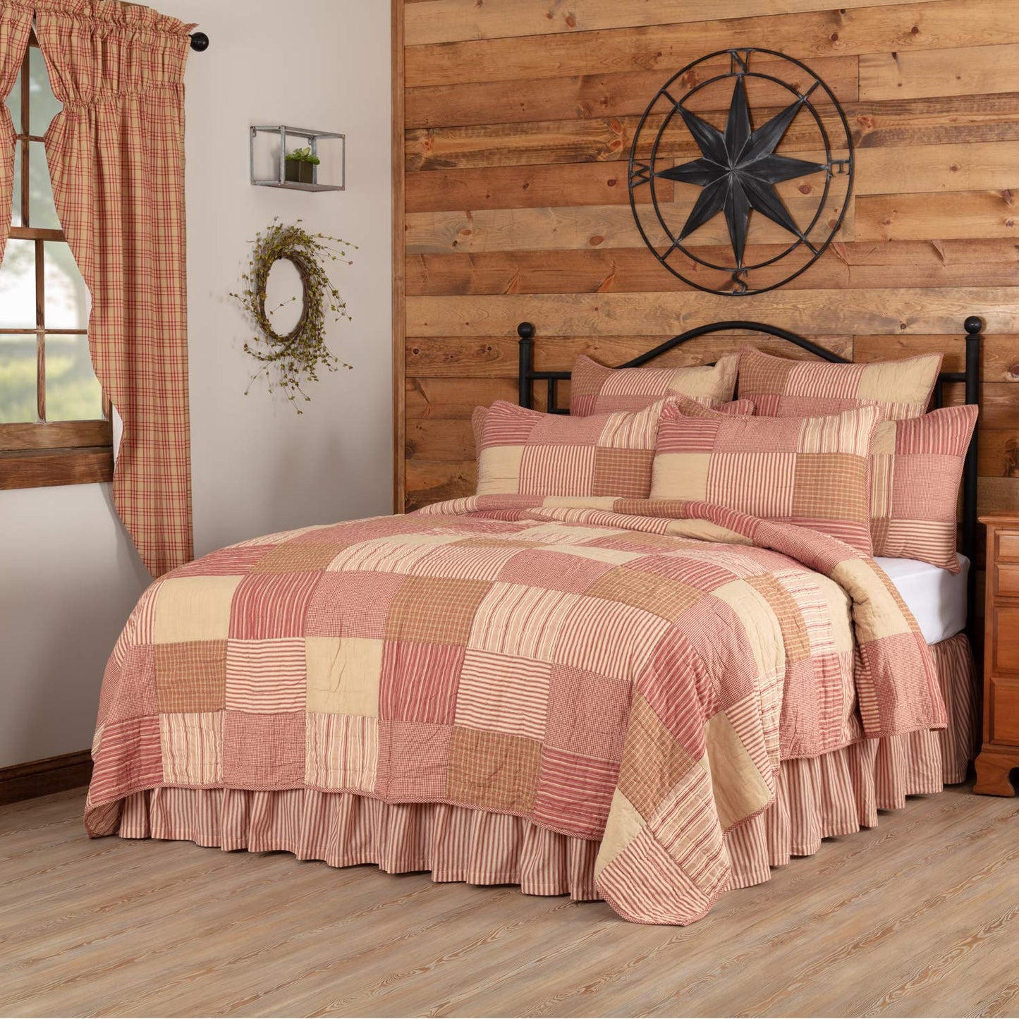 VHC Brands Sawyer Mill Red 5 Piece Queen Quilt Set (1 Queen Quilt, 2 Standard Shams, 2 Standard Pillowcase)