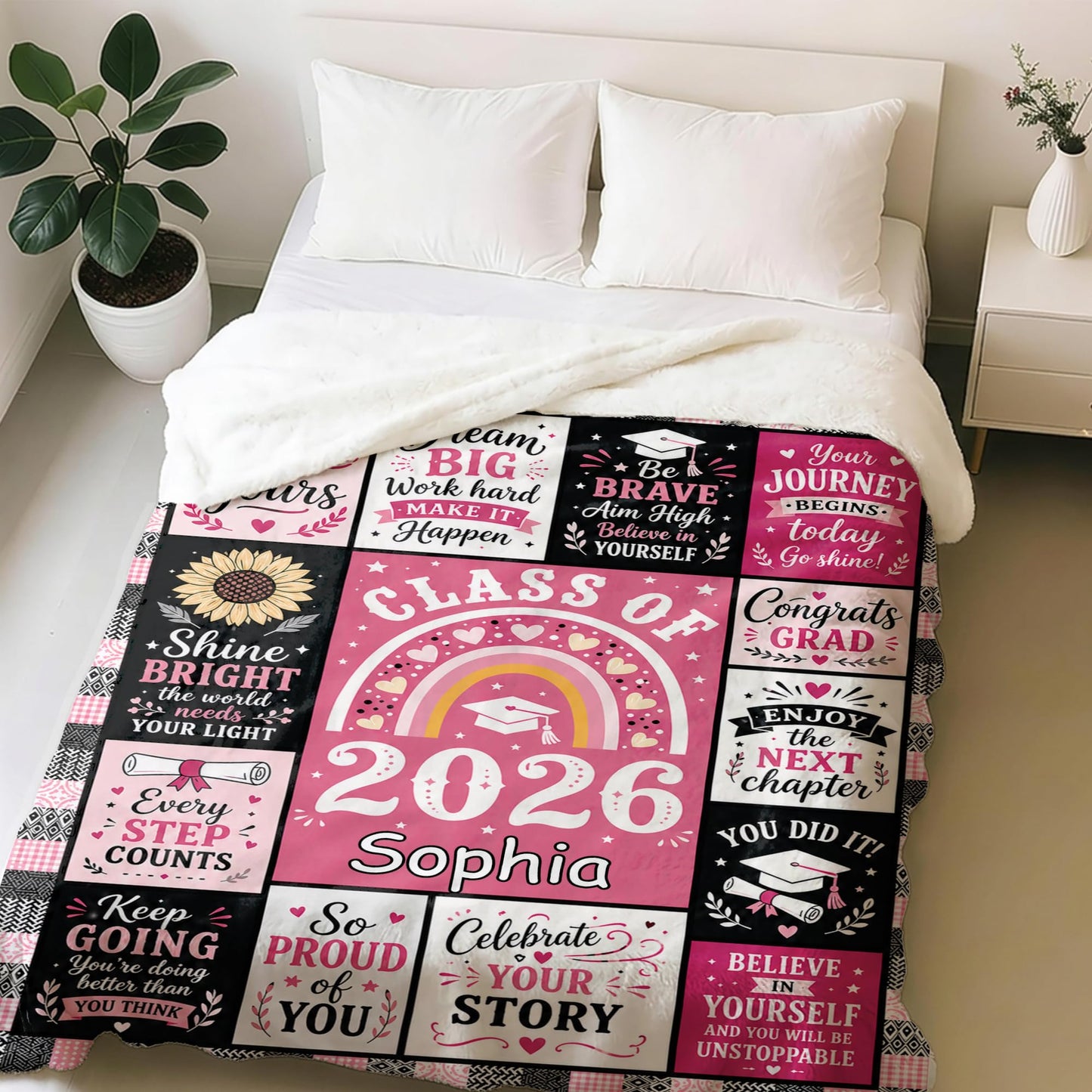 Ipplee Personalized Graduation Blanket 2026 - Custom Name Flannel Throw Blanket Class of 2026, Soft Fleece Grad Gifts for Daughter Son Her Him, College High School Graduation Decorations Keepsake