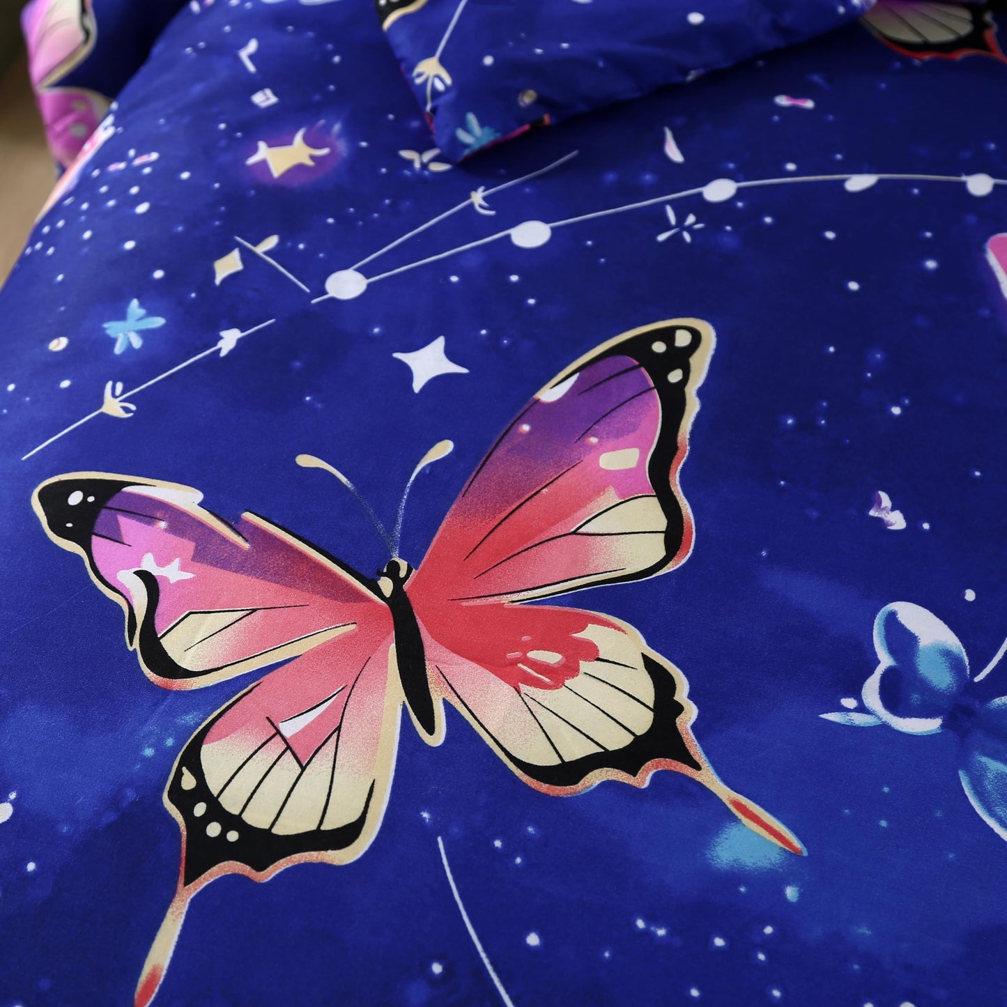 MAG 3Pcs Butterfly Twin Comforter Set,Microfiber Butterfly Twin Bedding Sets,Blue Cute Cartoon Style Pattern,All Season with 1 Comforter + 2 Pillowcases for Kids Boys and Girls,Breathable and Wrinkle.