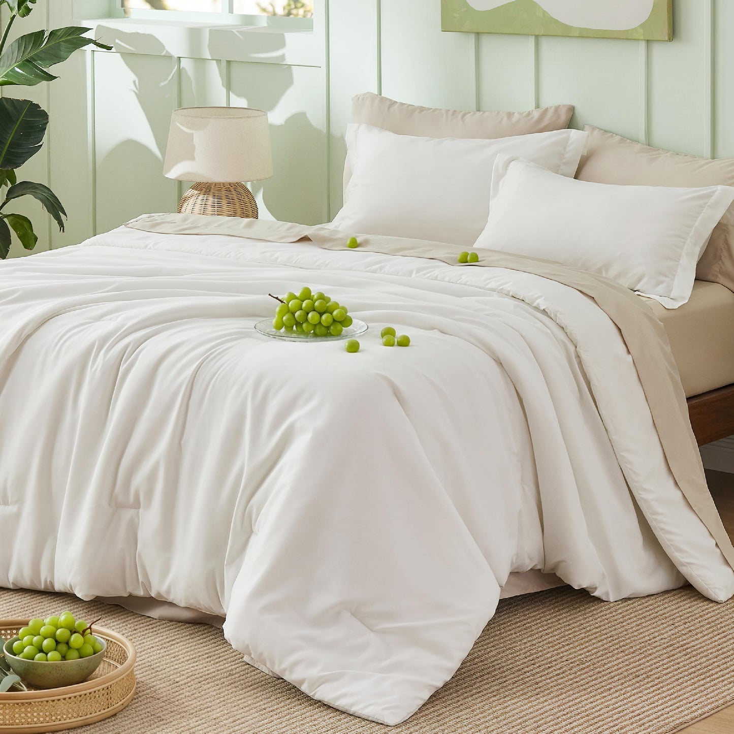 Bedsure King Size Comforter Set - 7 Pieces White King Bedding Set for All Seasons, Boho Contrasting Design Bed in a Bag with Comforter, Sheets, Pillowcases & Shams
