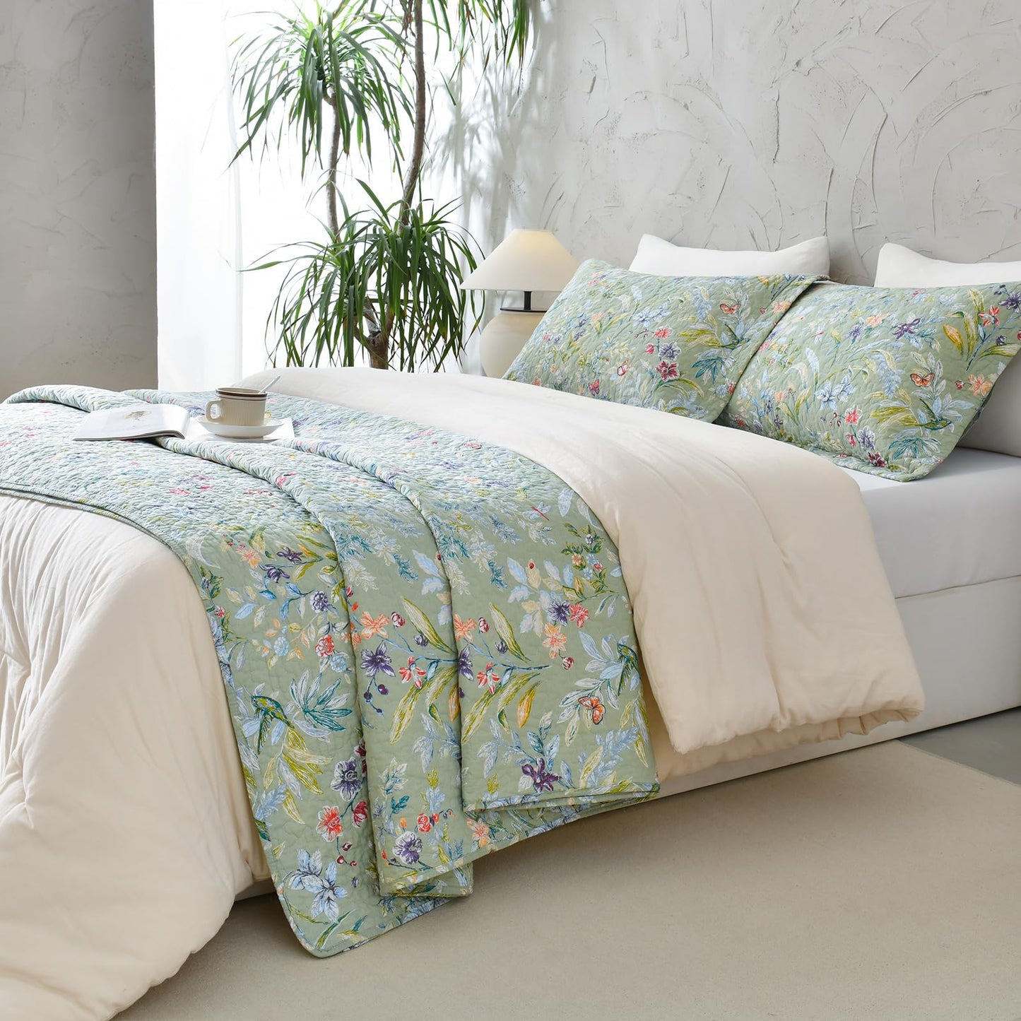 Sanracie Cotton Quilt Queen Size(90"x98")-Green Floral Quilted Bedspreads Set,3pcs Green Flower Bird Butterfly Print Botanical Quilt Bedding Coverlet Summer Soft Lightweight Aesthetic Bedding