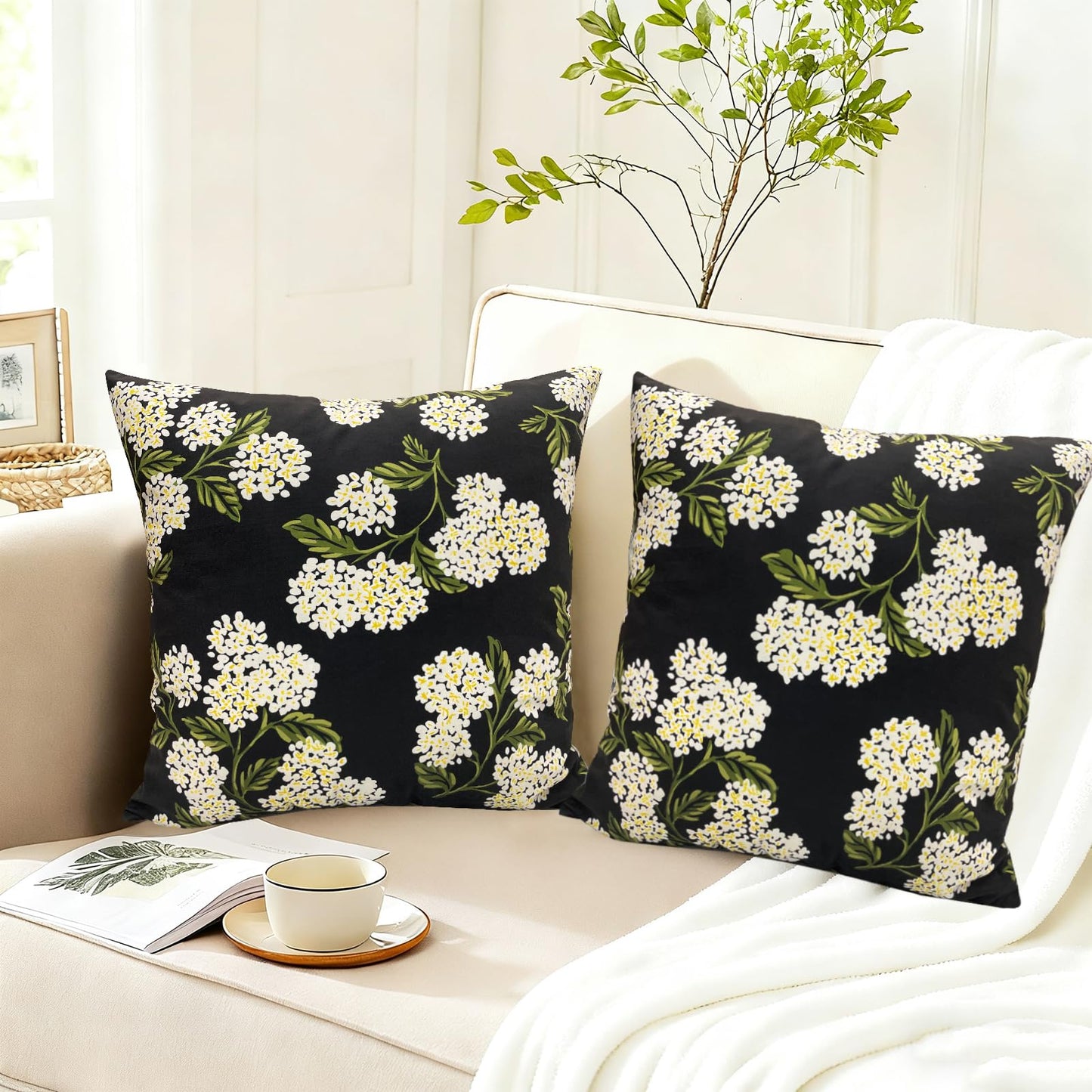 RYSMIYOU Decorative Throw Pillow Covers 18x18 inch Set of 2, Super Soft Black Hydrangea Print Farmhouse Pillow Cases Outdoor Pillow Covers for Couch Sofa Bed Living Room Home Decor Cushion Covers