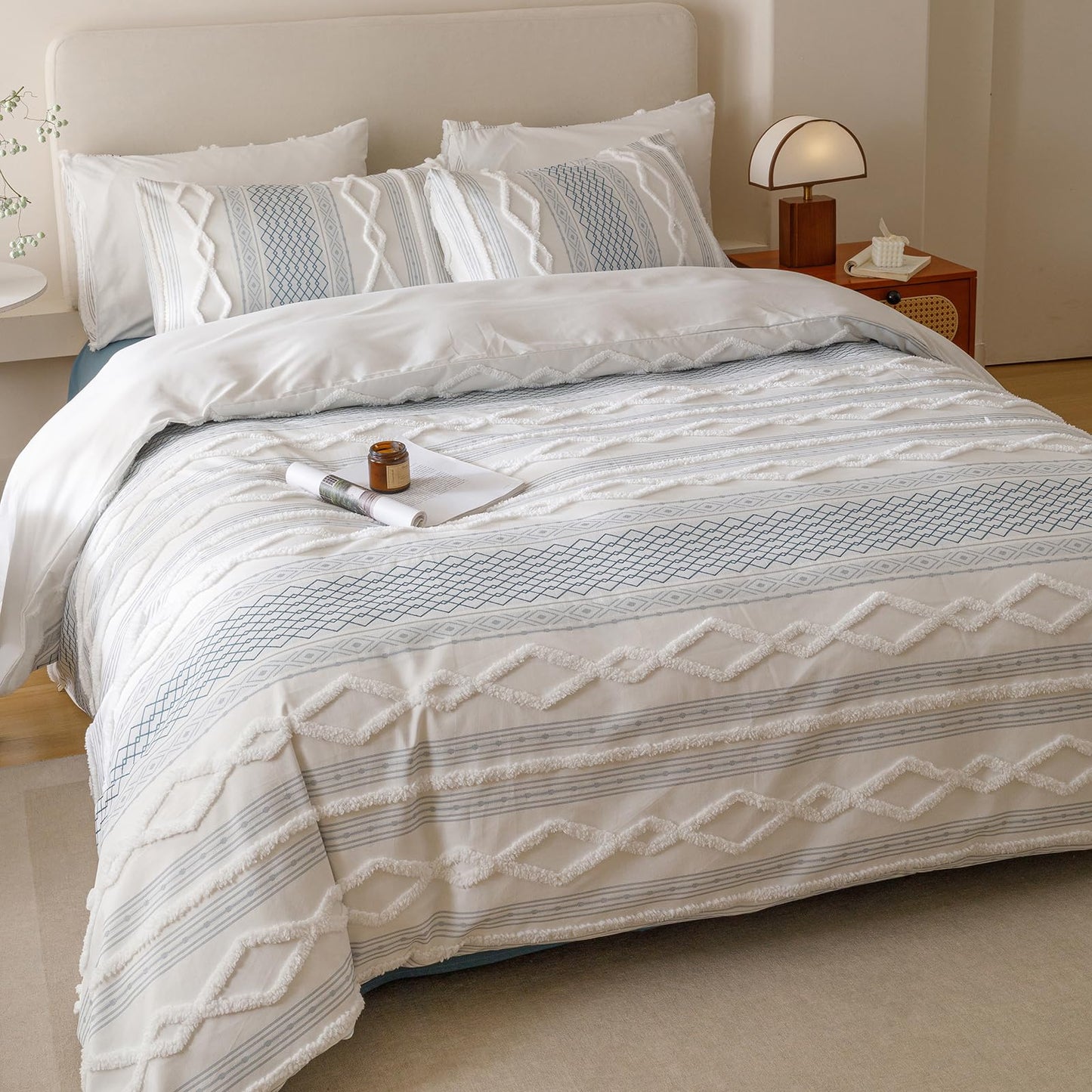 CLOTHKNOW White Blue Bohemian Queen Comforter Set Farmhouse Bedding Comforter Sets Clipped Jacquard Stripes Comforter Soft Fluffy