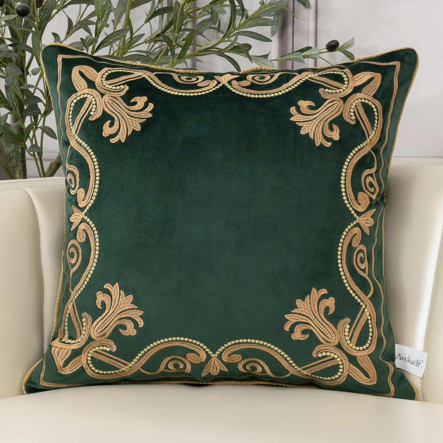 Aeckself European Luxury Velvet Throw Pillow Cover 18 x 18 Inch, Embroidery Floral Pillow Cover Home Decor Pillowcase for Couch Bedroom Living Room, Dark Emerald Green and Gold