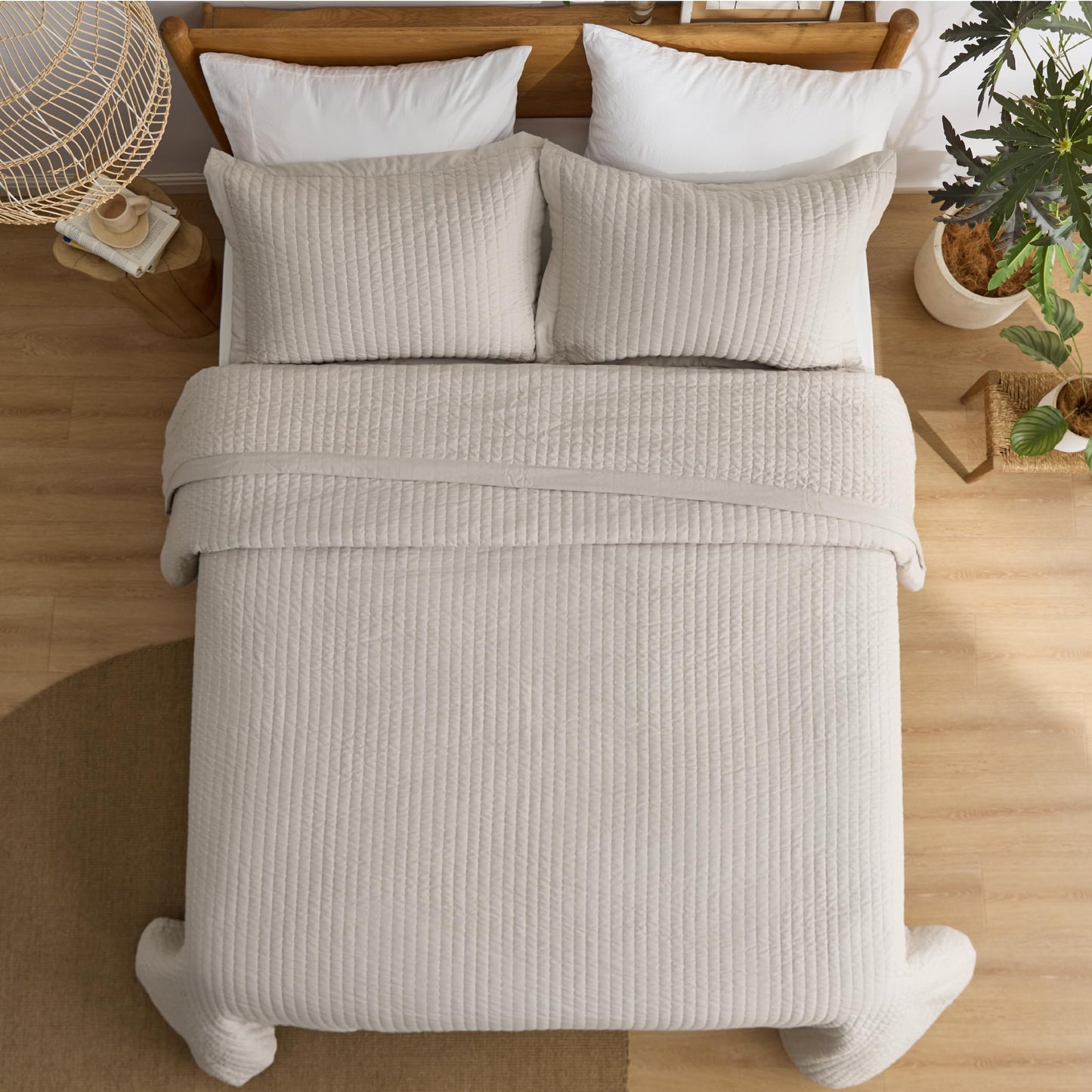 Bedsure Quilts Queen Size - Queen Quilt Bedding Set Bedspread Coverlet Comforter, Lightweight Neutral Striped Bedding, 3-Piece Set with 90"x96" Coverlet & 2 Pillow Shams, All-Season Soft Microfiber