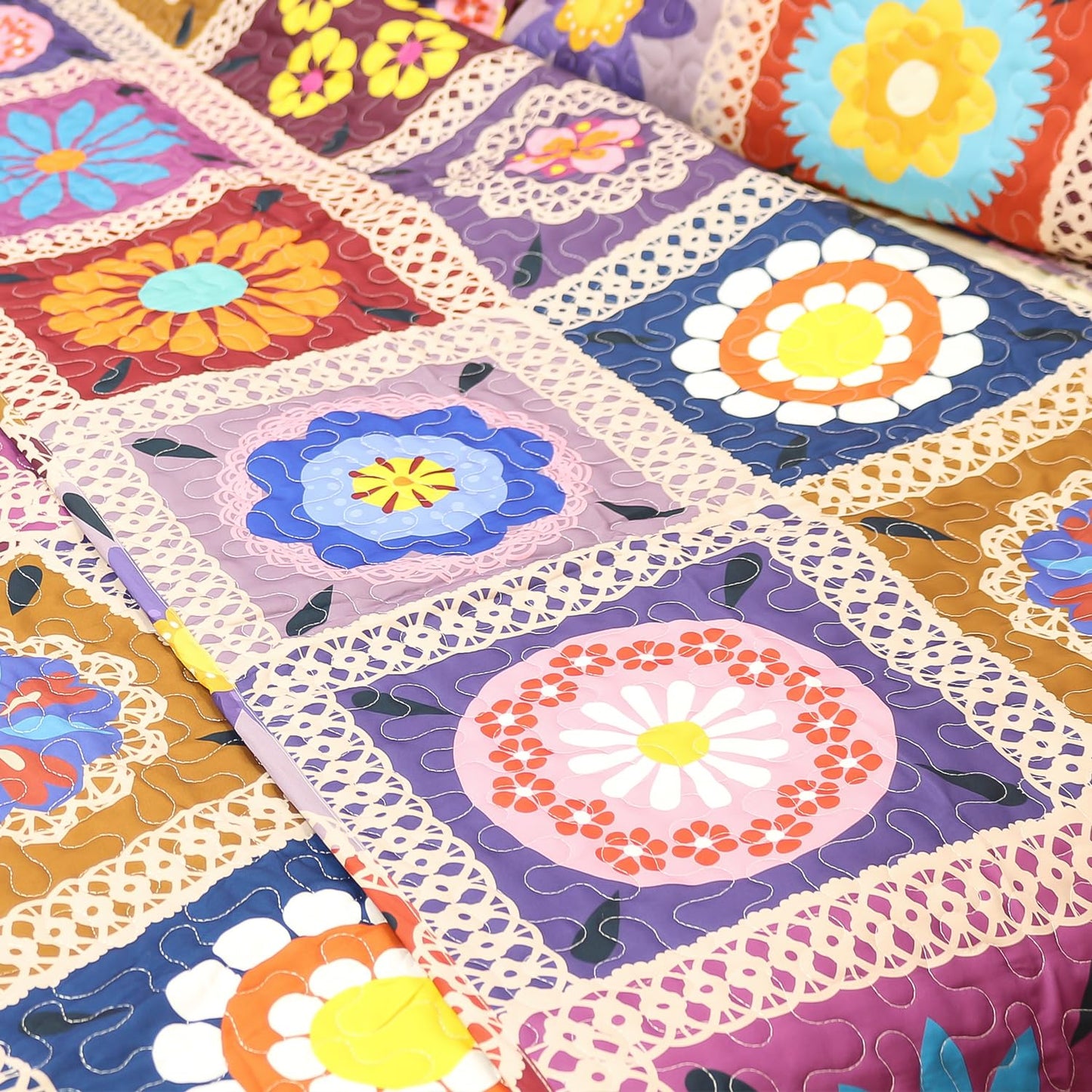 Benlarky Patchwork Quilt Set Queen Size 3 Pieces Set Quilts Crochet Style Bohemian Bedspread Coverlet Set for All Season Reversible Boho Bed Cover Bedding Set 1 Quilt and 2 Pillow Shams, 96" x 92"