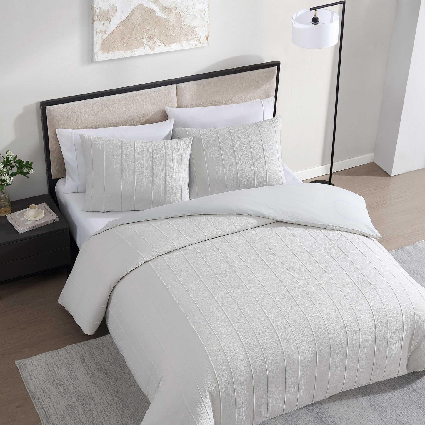 Vera Wang - King Comforter Set, Soft Cotton Bedding w/Smooth Cotton Percale Reverse, Lightweight for Year Round Comfort, 3 Piece Bed Set w/Matching Pillowcases (Woven Tucks Beige)