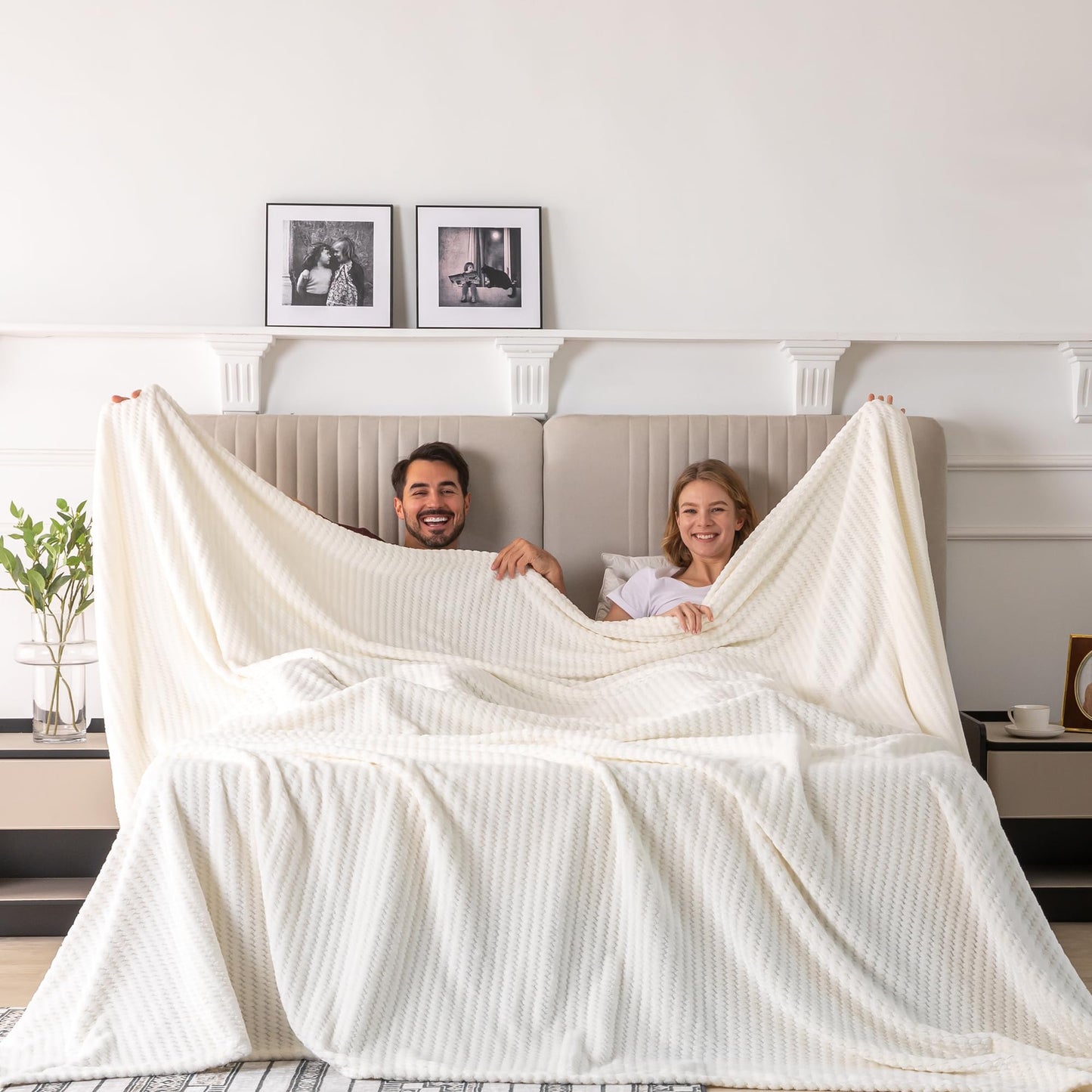 Serenhom 120x138 Inch Huge 10'x11.5' Extra Large Soft Cozy Fleece Blanket, Giant Seamless Oversized King California King Blanket Olive-Shaped Jacquard Pattern for Sofa, Family, Travel - Ivory White