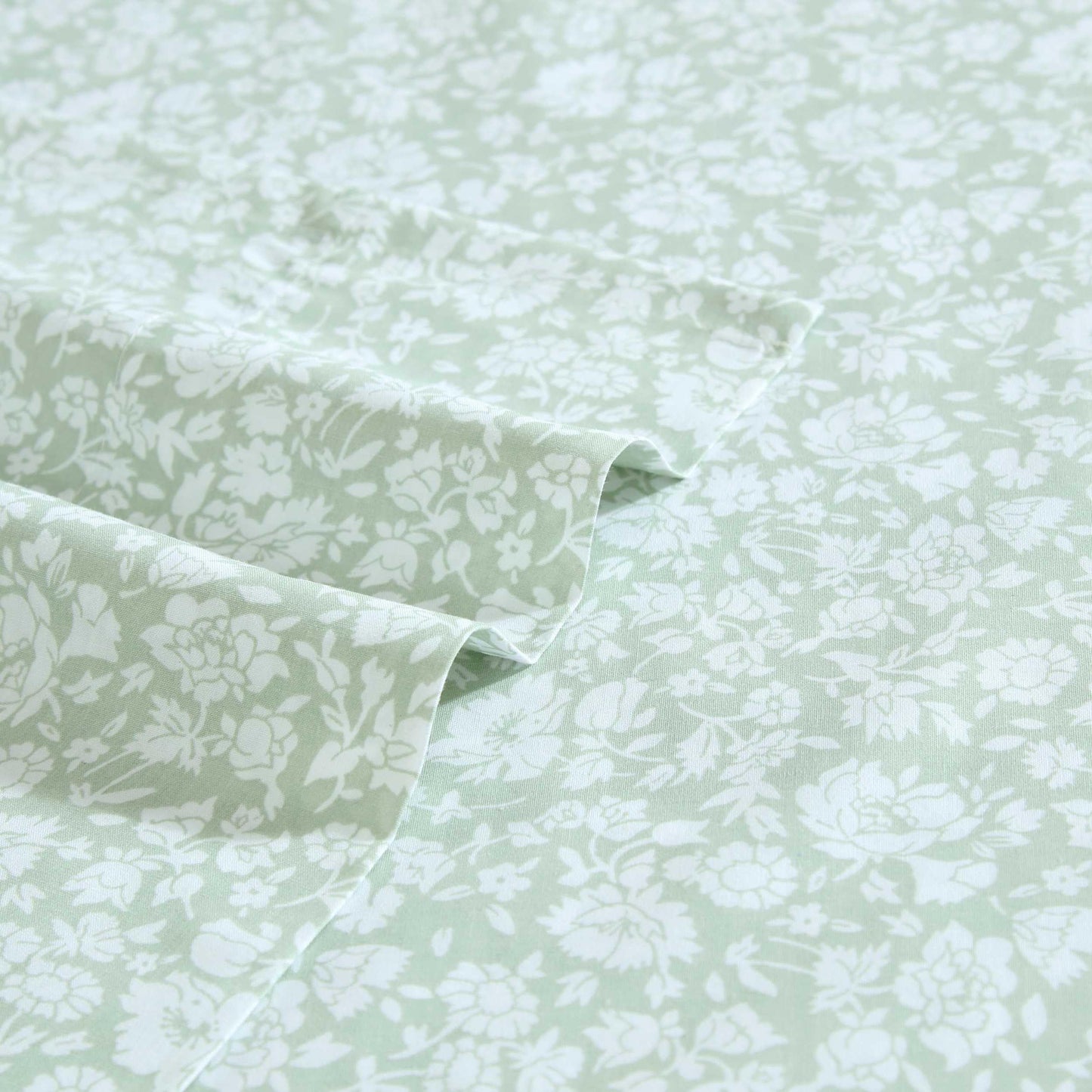 Laura Ashley – Twin Size Sheet Set, Crisp & Lightweight Cotton Percale Bedding with Fitted Sheet and Pillowcase, Floral Room Decor, Deep Pocket, College Dorm Room Essentials (Heirloom Ditzy Green)