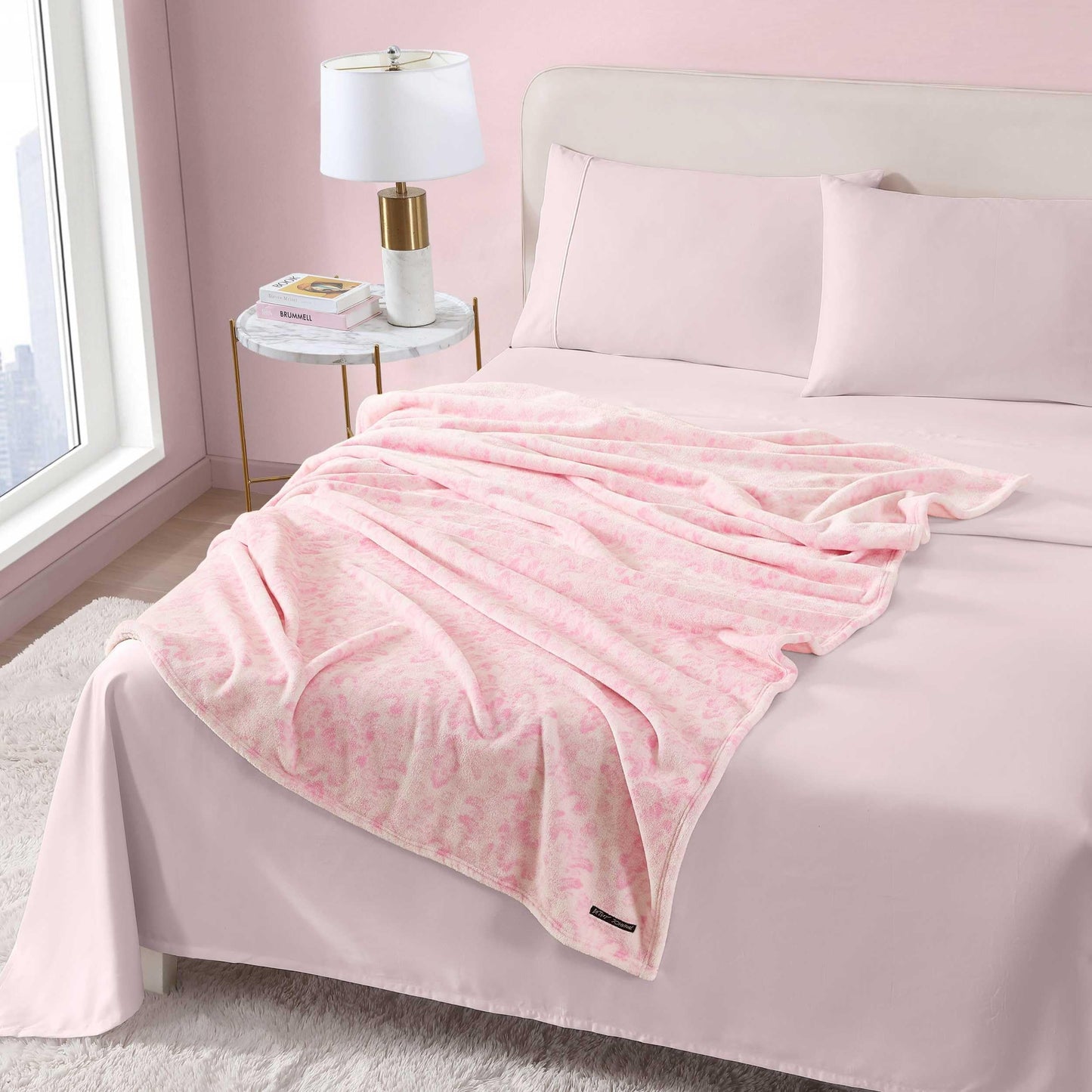 Betsey Johnson - Blanket, Buttery-Soft Throw Blanket for Couch or Bed, Boldly Plush & Oversized Bedding (Betsey Damask Pink, 50" x 70")