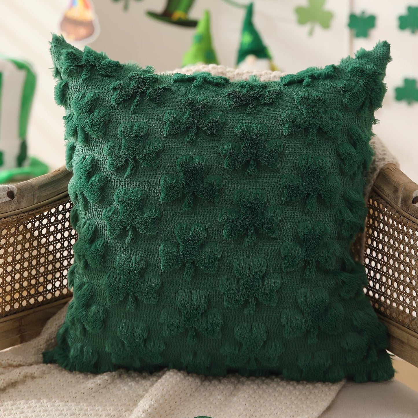 DFXSZ St Patricks Day Pillow Covers 18x18 inch Set of 2 St Patricks Day Decorations Green Shamrock Soft Plush Faux Fur Jacquard Throw Pillows for Bedroom Sofa Holiday Festivals Home Decor PTK021A18