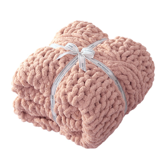 CLOUDS HUG Chunky Knit Blanket Throw - 100% Hand Knitted Chunky Soft Throw Blanket for Couch, Thick and Warm Blanket for Winter, Pink, 50x60 Inches