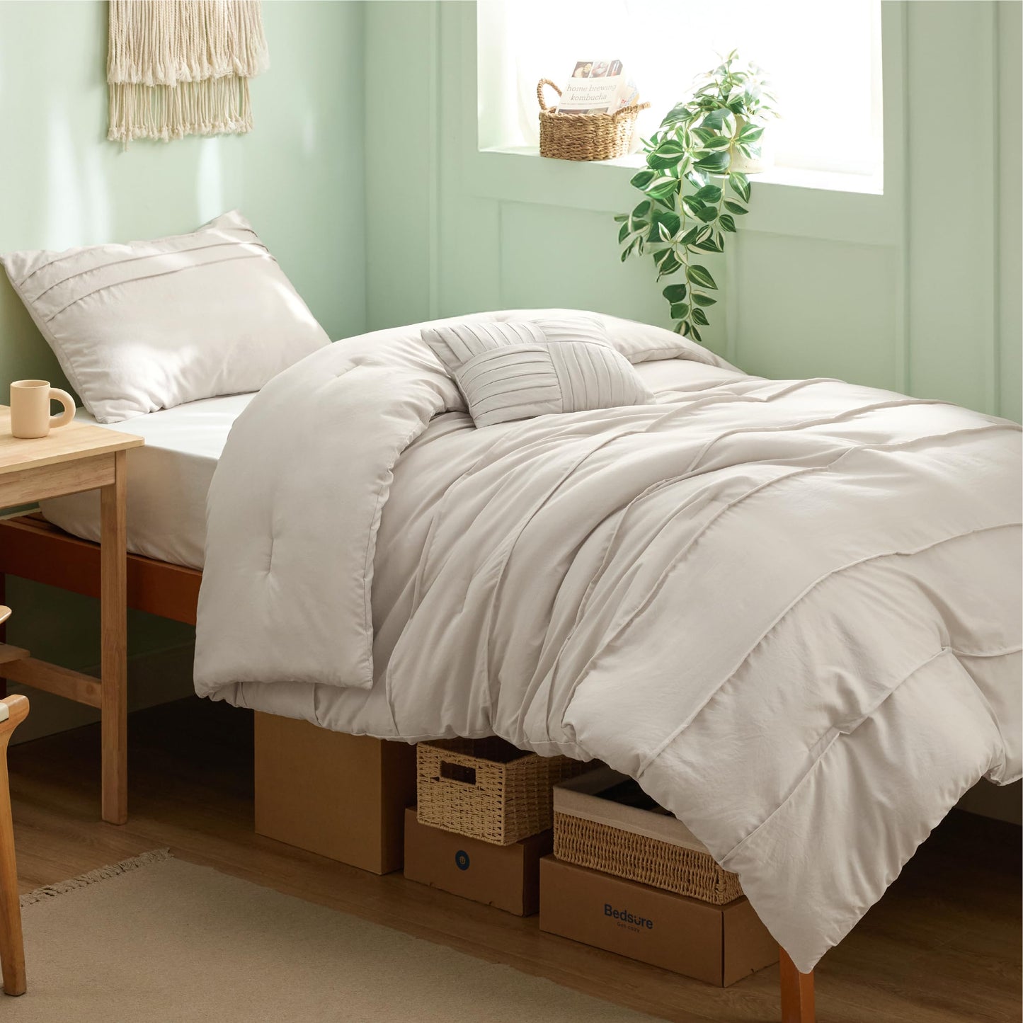 Bedsure Beige Twin XL Comforter Set - 3 Pieces Pinch Pleat Bed Set, Down Alternative Bedding Sets for All Season, 1 Comforter, 1 Pillowcase, 1 Decorative Pillow