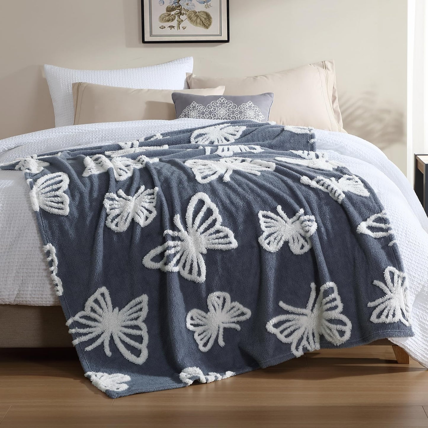 ClevaHome Super Soft Butterfly Pattern Throw Blanket - Ultra Cozy Warmth, Plush Fleece for All Seasons, Decorative and Comfortable, 108x90 inches
