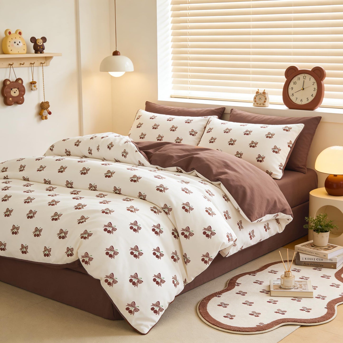 Sedefen Brown Leopard Duvet Cover Set Queen Size, 3 Pcs Cherry Bow Print Bedding Set with 2 Pillowcases, Cheetah Pattern Soft Breathable Microfiber Duvet Cover Set for All Season Decor