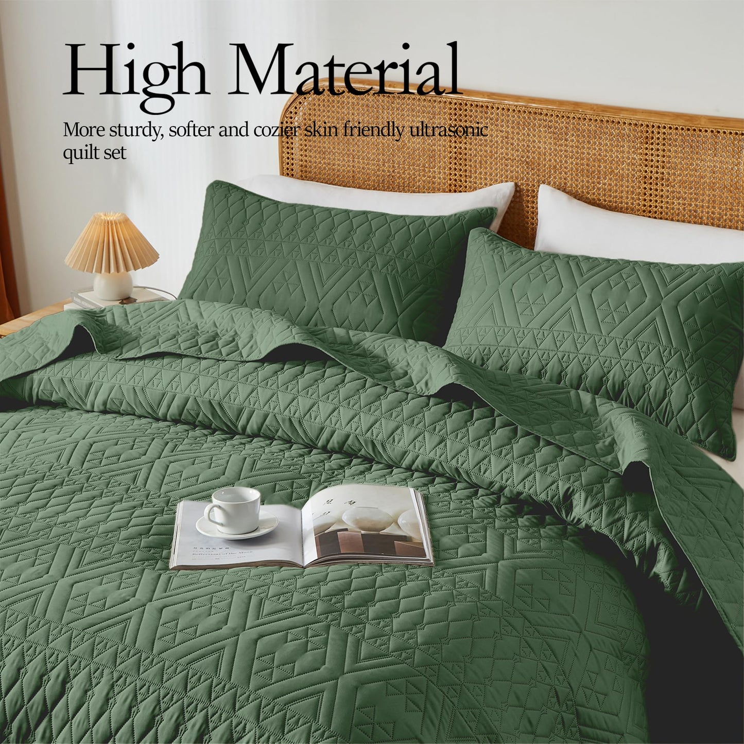akkialla King/Cal King Size Quilt Bedding Set,Green Lightweight Microfiber Soft Bedspread,Modern Style Geometric Pattern Coverlet Set for All Seasons,3 Piece(1 Quilt,2 Pillow Shams)