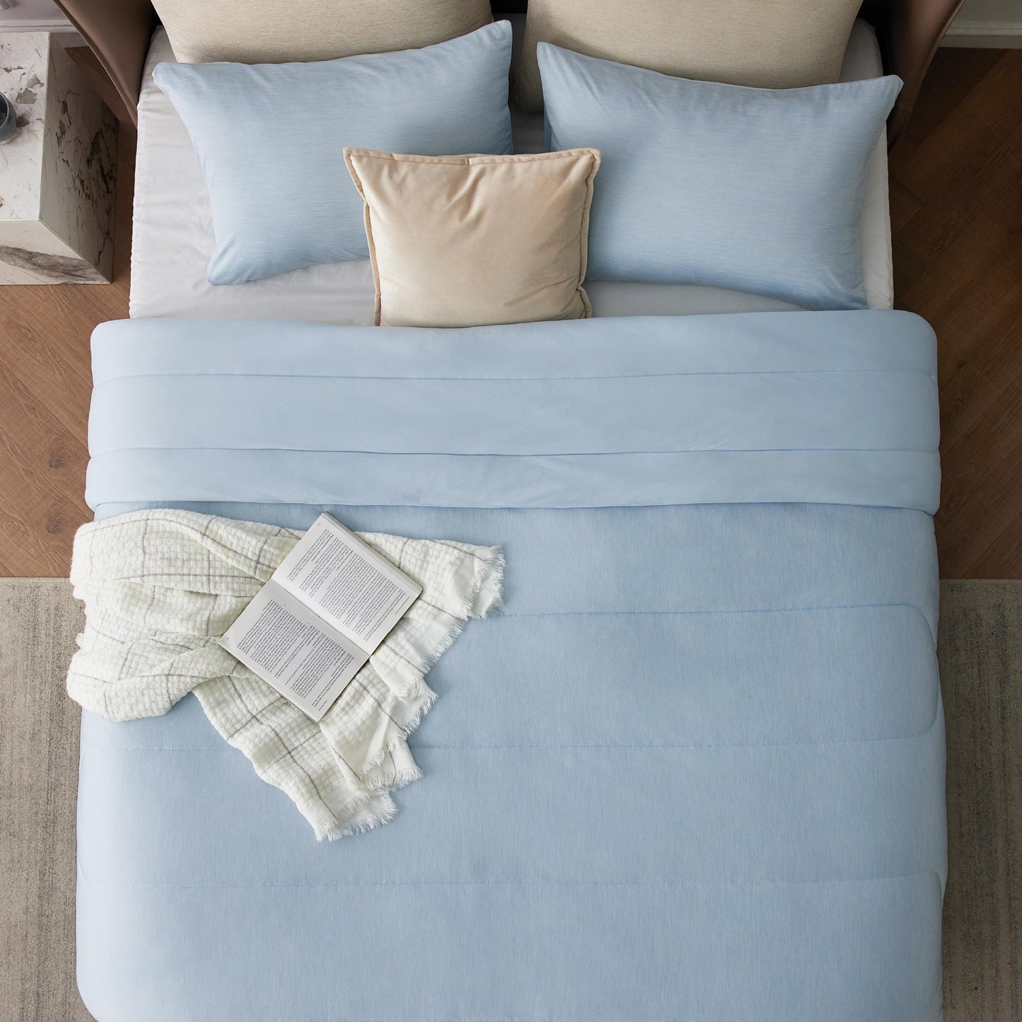 Bedsure Queen Comforter Set - Cooling and Warm Bed Set, ICY Blue Reversible Bedding for All Season, 3 Pieces, 1 Queen Size Comforter (88"x88") and 2 Pillow Cases(20"x26")