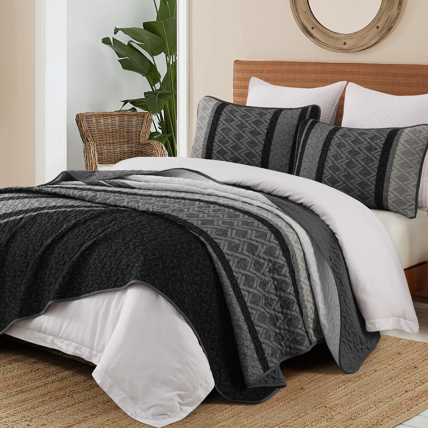 Dinjoy Queen Quilt Set Dark Grey,Striped Bedspread Queen Size, Fall Bedding Sets 3 Pieces Micofiber Lightweight Mens Quilts with 2 Pillow Shams Black Gray Coverlet Bed Sets for Family 96''x90''
