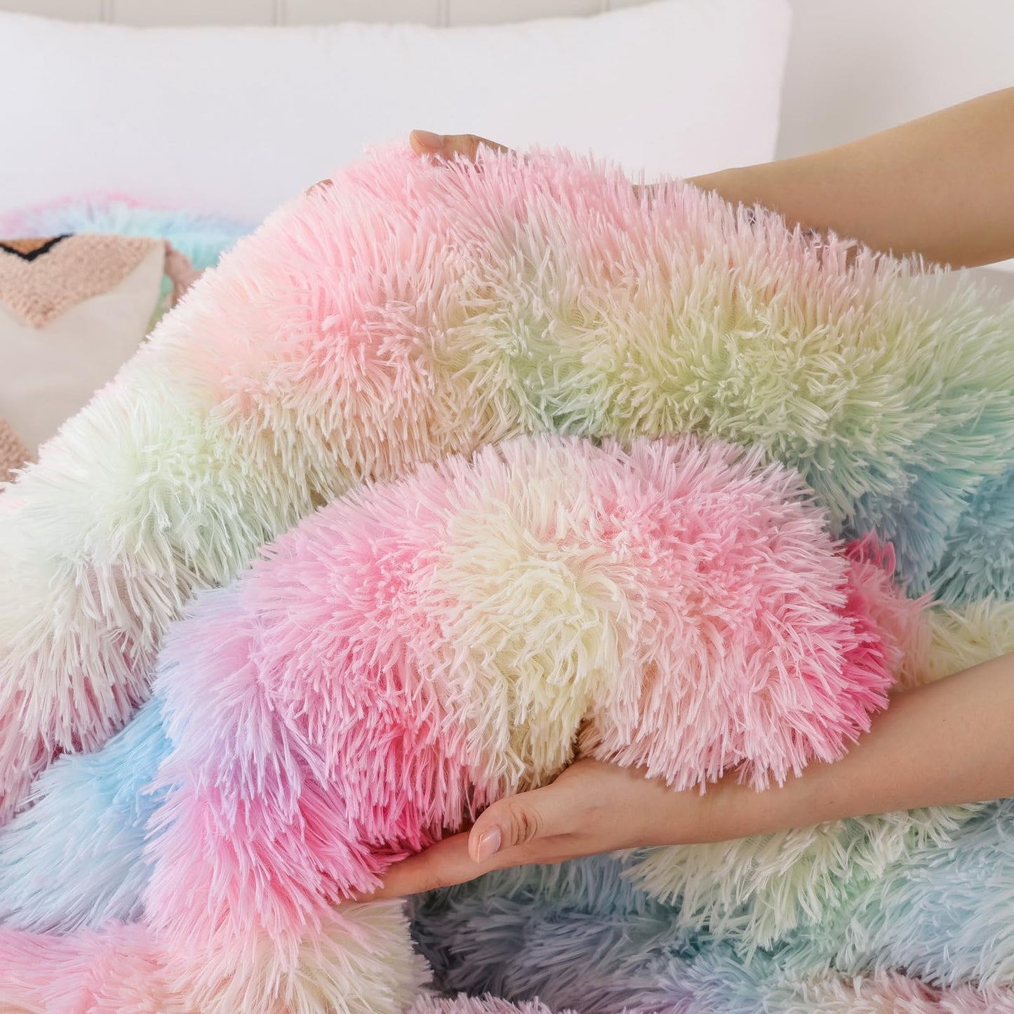 Smoofy Fluffy Queen Comforter Set, Faux Fur Rainbow Comforter Set Queen Size, Luxury Fuzzy Bedding Set, Soft Shaggy Bed Set for All Season, 3 Pieces - 1 Comforter & 2 Pillowcases