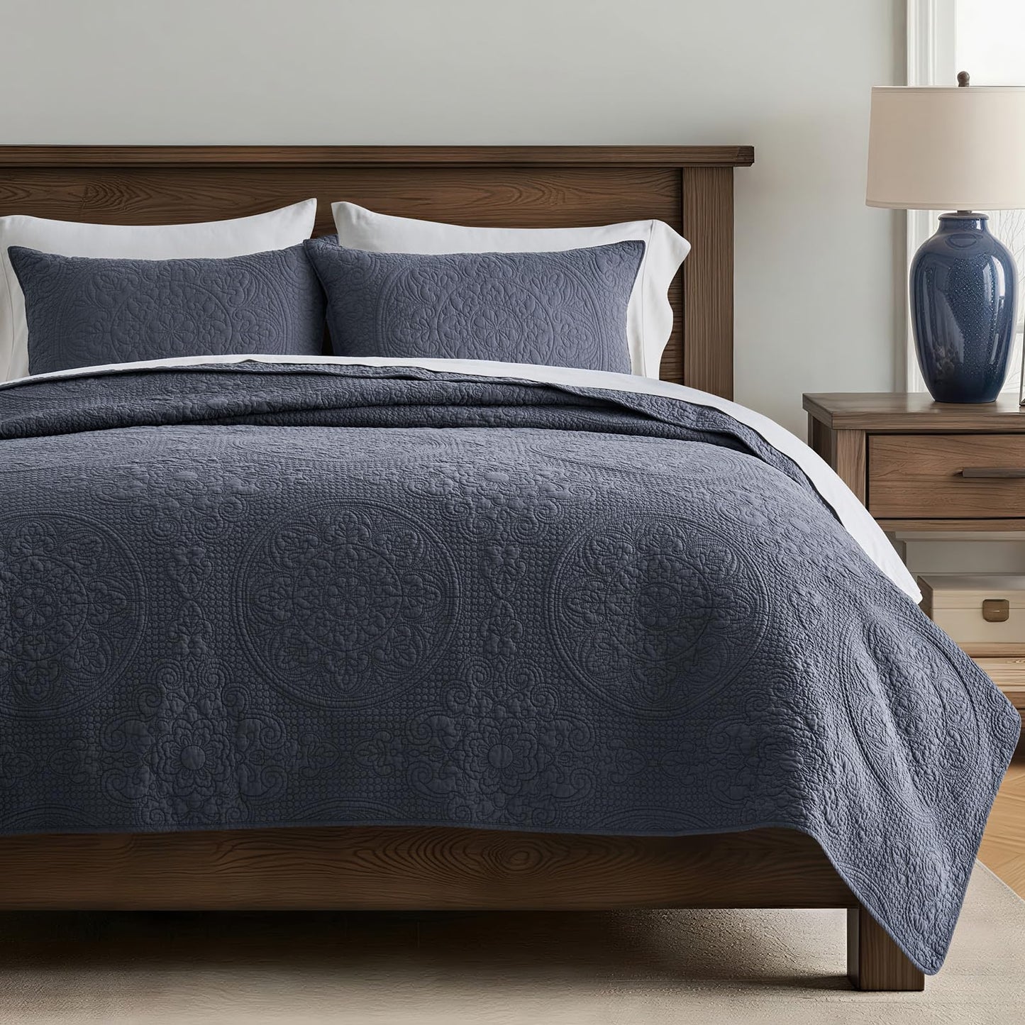 EverGrace Medallion Stitch Cotton Quilt Set King Size, 3-Piece 100% Cotton Quilted Bedspread Coverlet Bedding Set with Pillow Shams, Oversized Lightweight Soft & Breathable All-Season, Indigo Blue