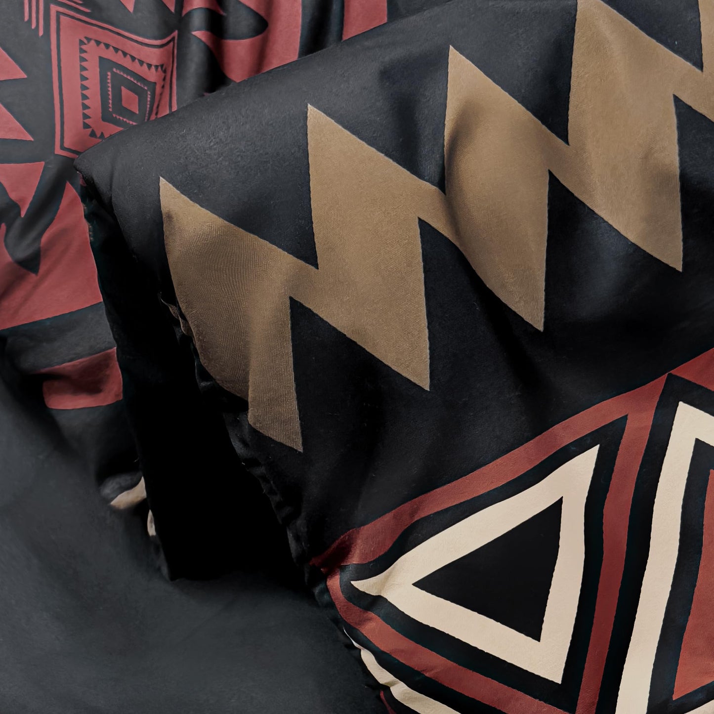 Tyrot King Comforter Set – 3 Piece Black Red Boho Aztec Bedding, Western Southwestern Style Comforter Sets, Soft Lightweight Comforter for All Seasons, 1 Comforter & 2 Pillow Shams