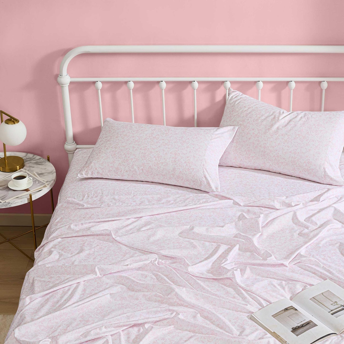 Betsey Johnson - Queen Size Sheet Set, Nerdy Teddies Print Microfiber Bedding with Deep Pocket Fitted Sheet, Bed Sheets with Matching Pillowcases, Butterfly Love Pink