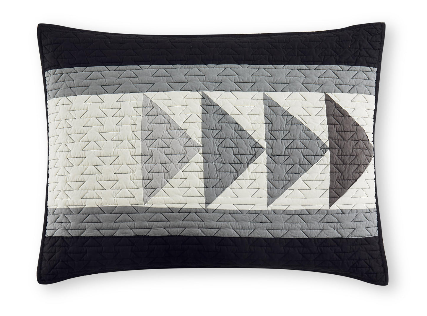Pendleton Full/Queen Quilt Set – 100% Cotton 3 Piece Quilt Set with Shams, Soft Lightweight Bedding for Queen Size Bed, Black & White Comforter Alternative, Queen Bedding Set (Shadow Peak)