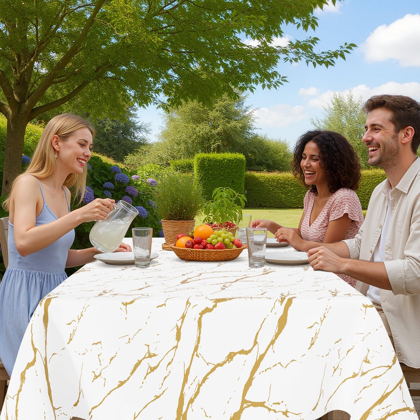 Smiry Rectangle Table Cloth, Waterproof Vinyl Tablecloths with Flannel Backing, Wipeable Spillproof Plastic Table Cover for Dinner and Outdoor (White & Gold, 60 "x 84")