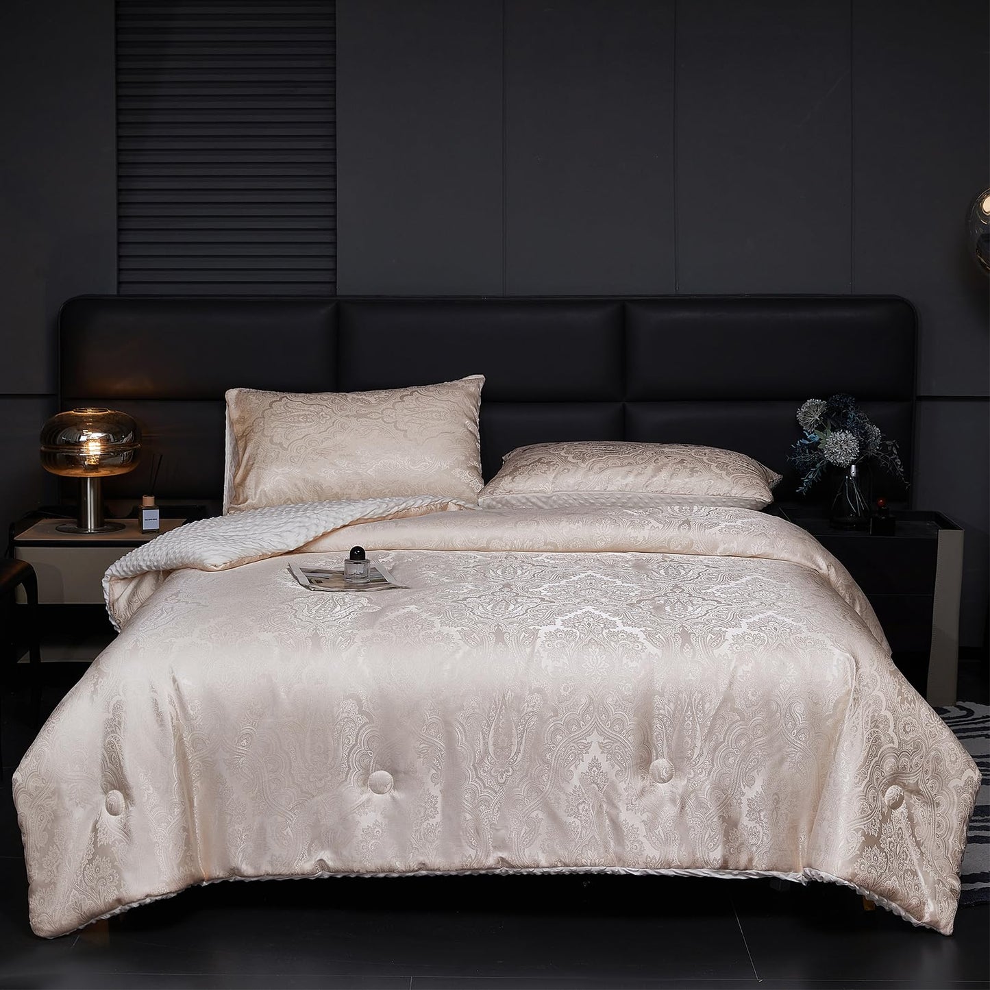 tohrisa Jacquard Comforter Set - Luxury Warm Paisley Floral Pattern King Size Bedding with 2 Pillowcases All-Season Soft & Lightweight 3D Bubble Design Bed Set (104x90 Inches Rose Gold)