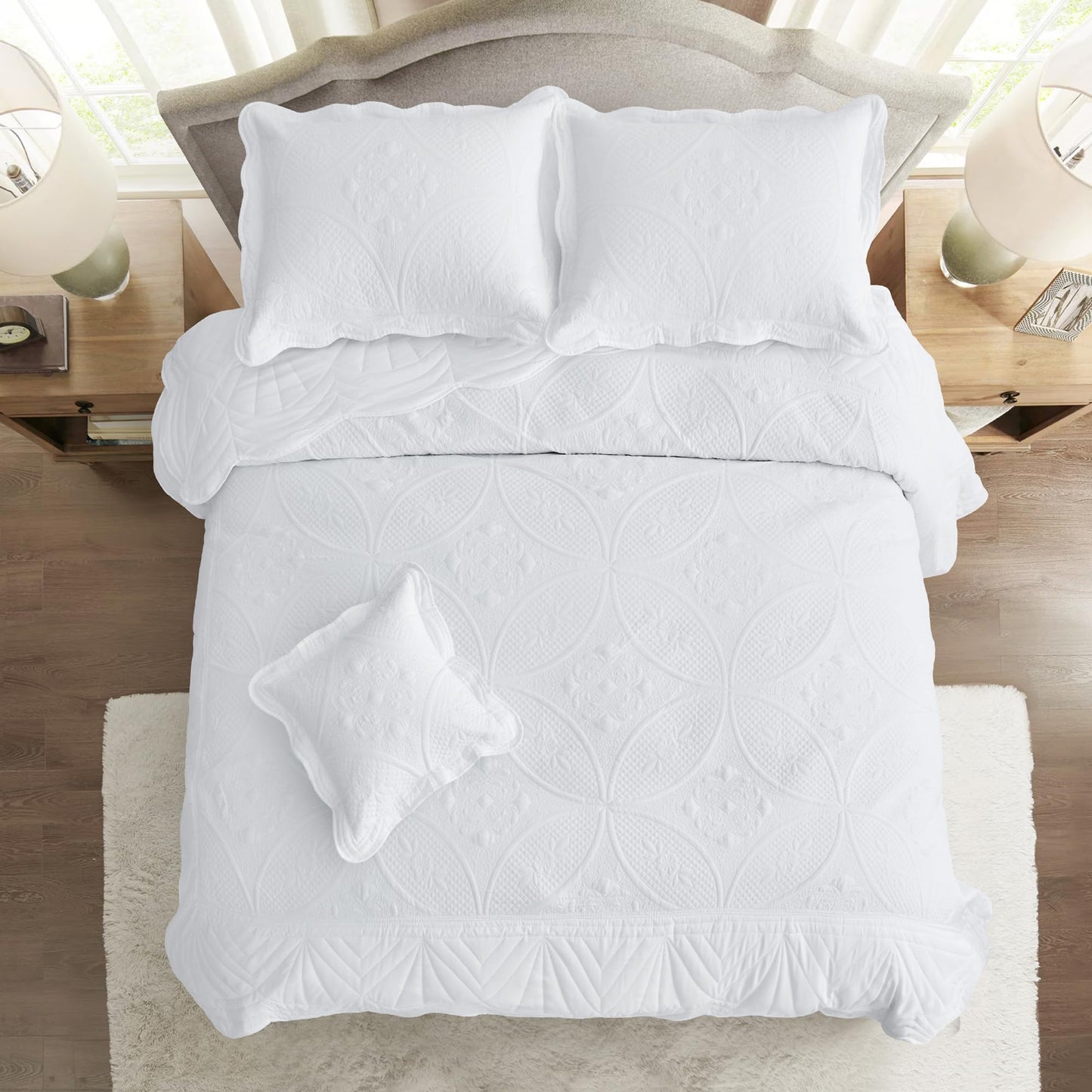 DaisyHuang Oversized Bedspread - Queen Size Bedding Cover - Modern & Contemporary Coverlet Set, Real Stitching, Reversible, Lightweight, 5 Piece, White