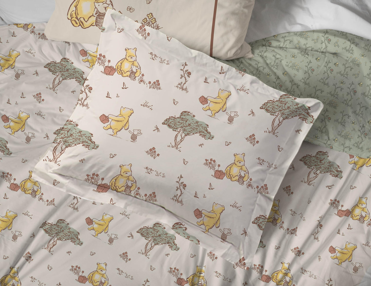 Jay Franco Kids Bed Set, Beige, Winnie The Pooh, 5 Piece Twin