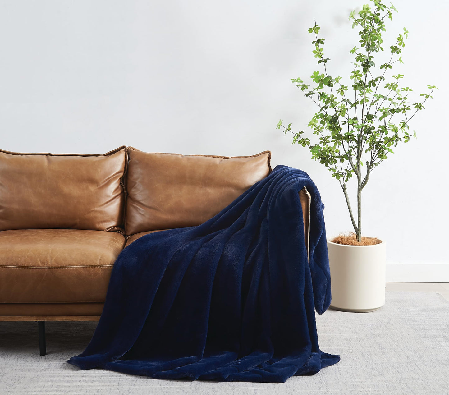 ROYAL VELVET Luxe Faux Rabbit Fur Navy Blue 60x70 Throw in Gift Box