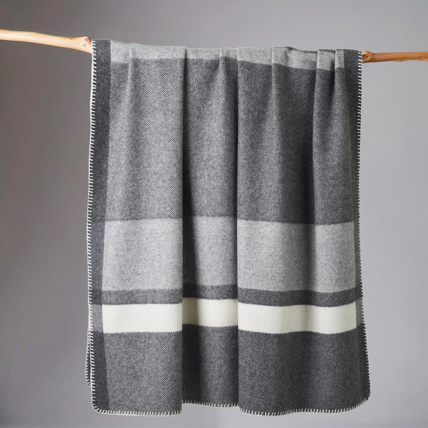 100% Wool Checkered Print Throw Blanket 71 x 47 Inches, Soft Breathable Cozy Blanket Decorative Throw Blanket for Couch Home Bedroom Reading Chair Decor, Charcoal Grey White