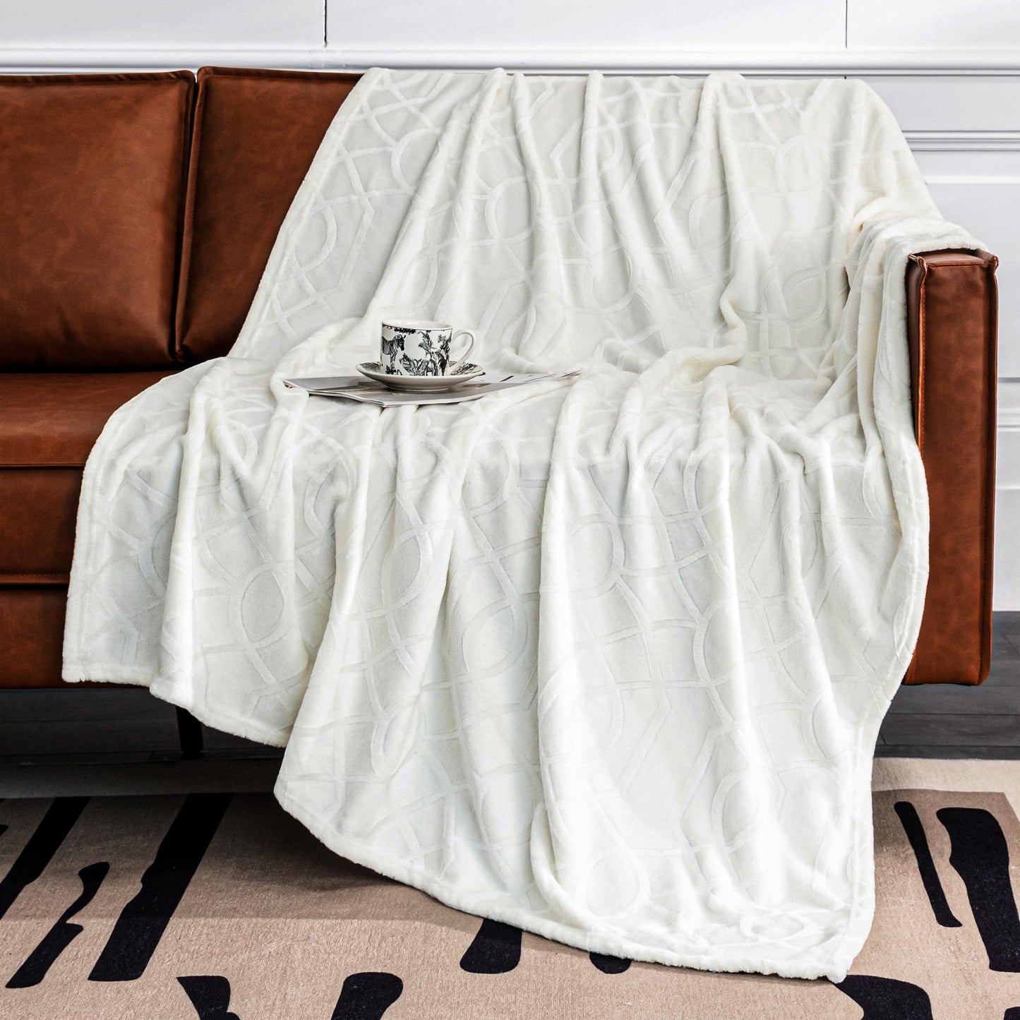 Serenhom Soft Cozy Fleece Twin Blanket, 60x80 Inches – Lightweight Plush Blanket for Couch, Fuzzy 3D Jacquard Design, for Sofa, Bed & Travel - Ivory White