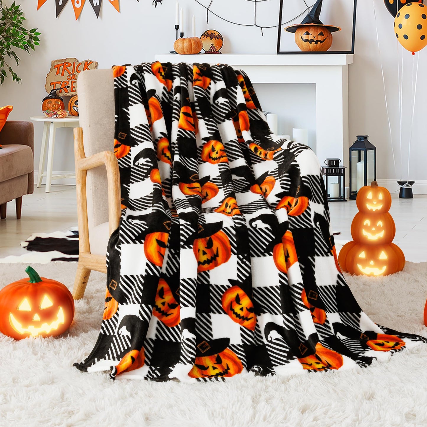 Touchat Halloween Blanket, Fleece Throw Blankets, Buffalo Plaid Throw Blanket for Couch Sofa Bed, Soft Warm Fuzzy Cozy Plush Checkered Blanket, Farmhouse Fall Decor, Black