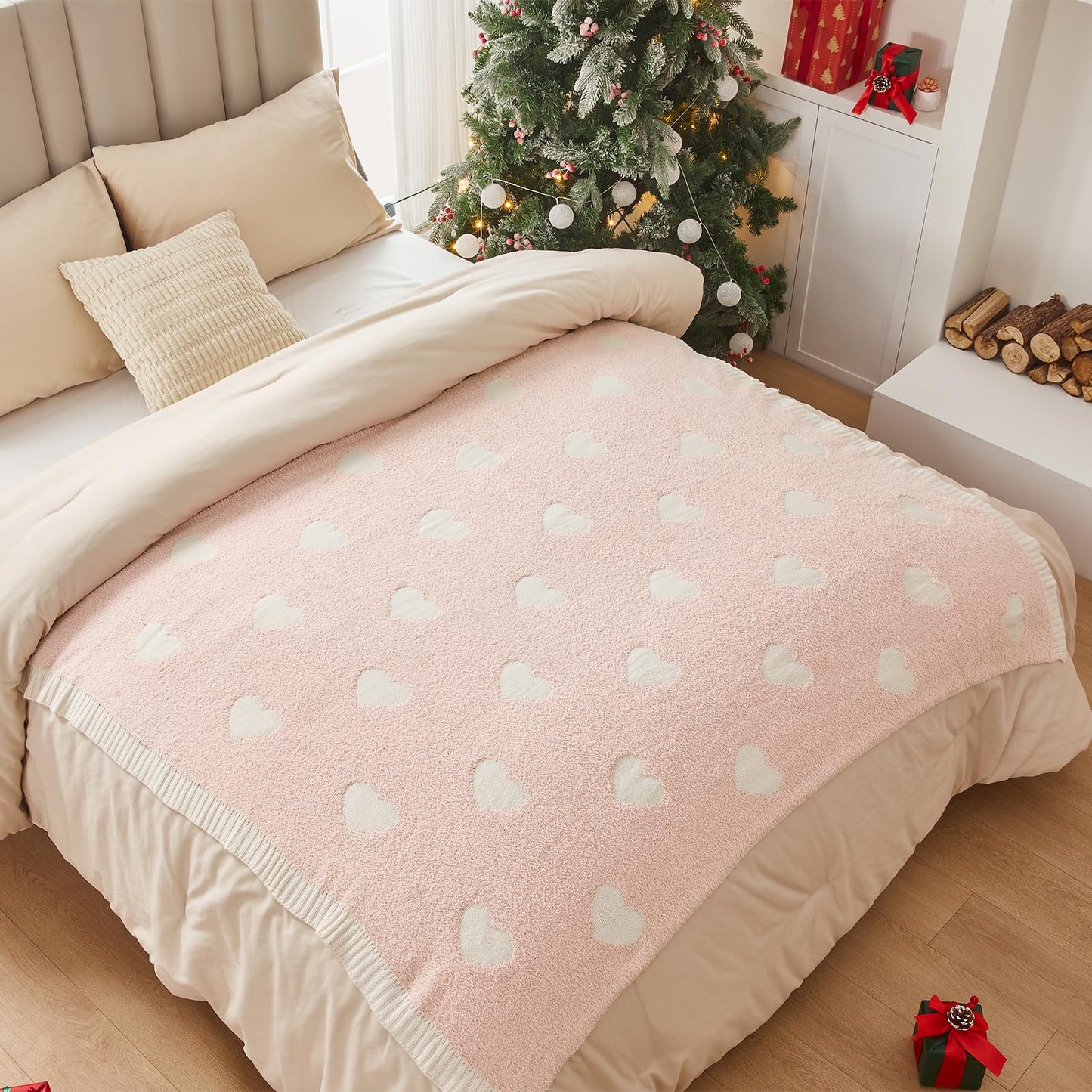 Douceur Love Heart Throw Blanket, Ultra Soft Pink Fluffy Valentine’s Day Blanket, Reversible Cozy Decorative Blanket for Bed Couch Sofa, Super Soft Indoor Living Room Plush Throws, 50"X60"