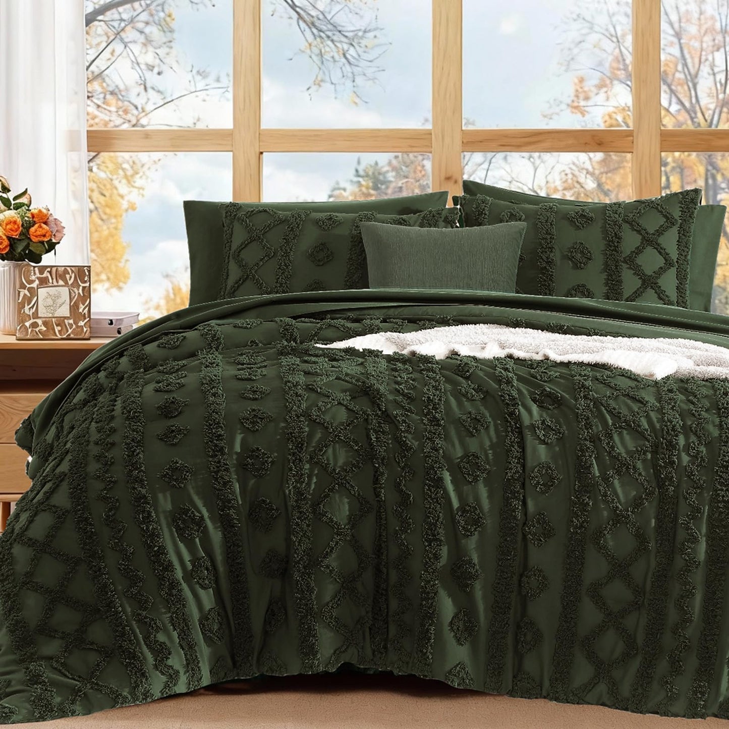 WRENSONGE Queen Size Comforter Set with Sheets - 7 Pieces Dark Green Tufted Bed in a Bag Queen Shabby Chic Bedding Sets with 1 Comforter, 2 Sheets, 2 Pillowcases & 2 Shams
