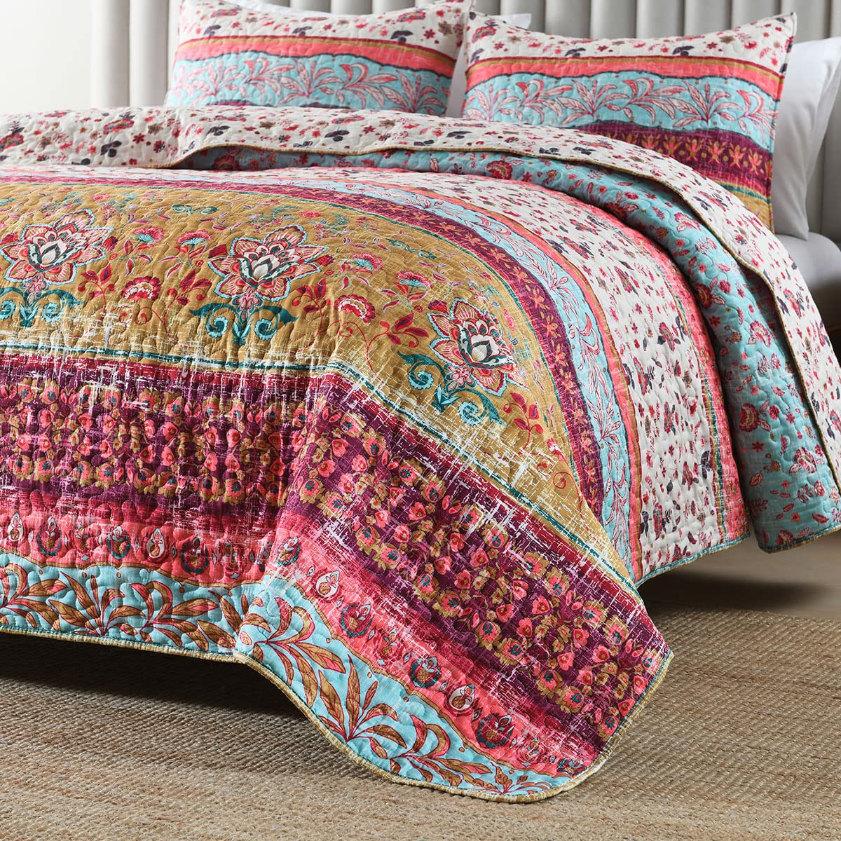 Boho Style Queen Quilt Set Reversible Bohemian Floral Strip Quilt Beddding Set, Soft and Lightweight Bedspread for All Season, Full Size Bed Coverlet with 2 Matching Pillow Shams (3 Pieces)