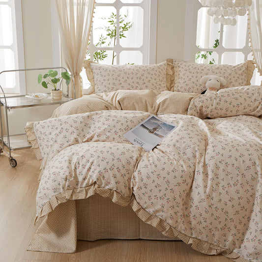 mixinni Beige Floral Duvet Cover Queen Size, 100% Cotton Cute Strawberry Floral Ruffle Bedding Set, Vintage Cottagecore Reversible Tan Gingham Aesthetic 3PC with Zipper Closure & Pillowcases