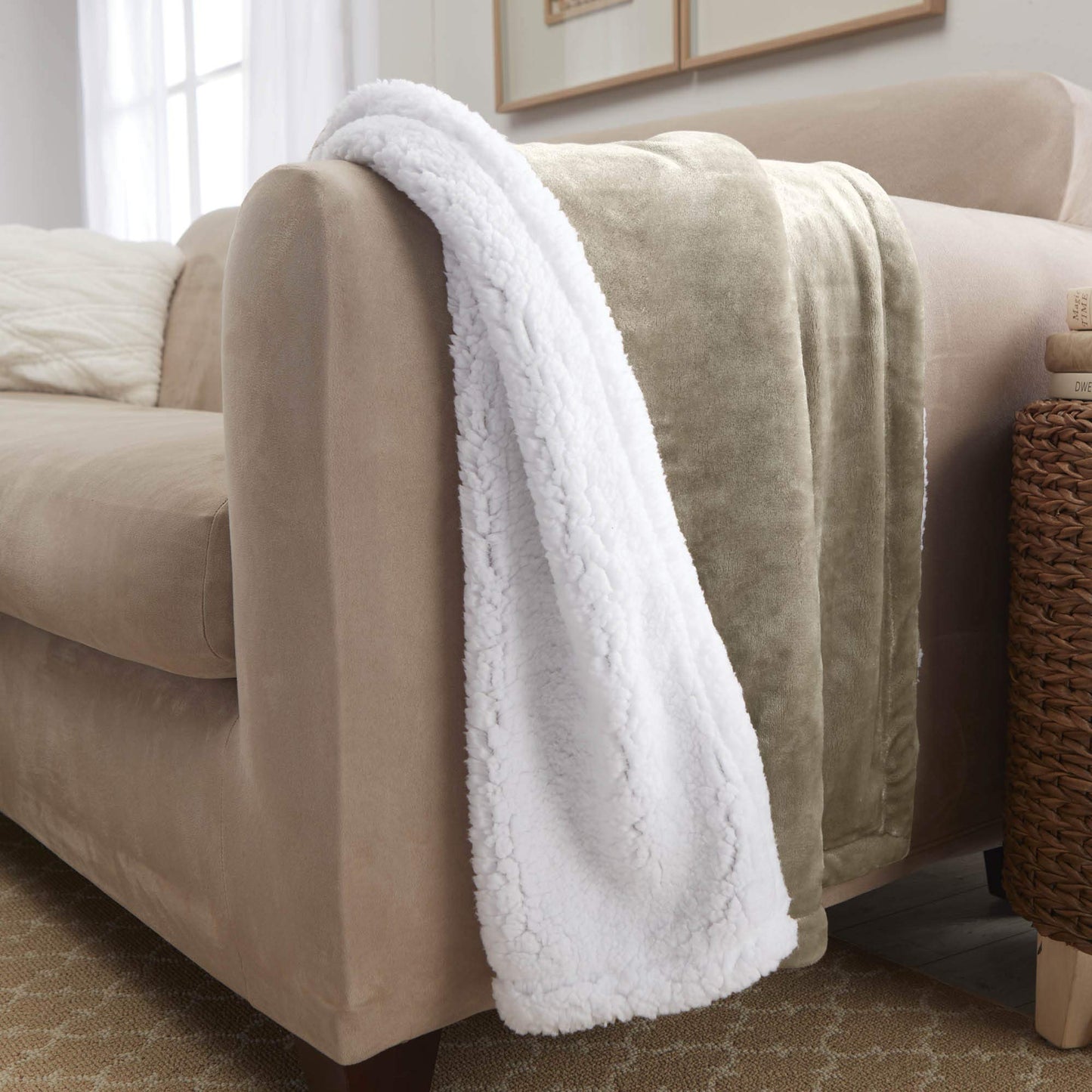 Genteele Sherpa Throw Blanket Super Soft Reversible Ultra Luxurious Plush Blanket, 50 x 60 inches, Taupe/White